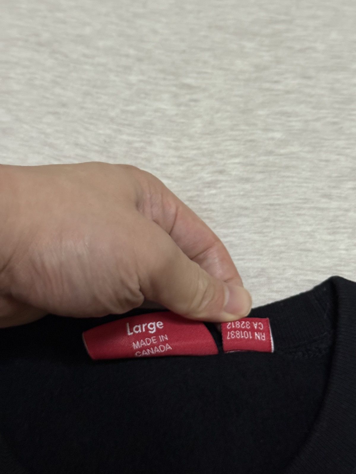 Supreme Supreme fw15 black on black box logo crewneck Size US L / EU 52-54 / 3 - 5 Thumbnail