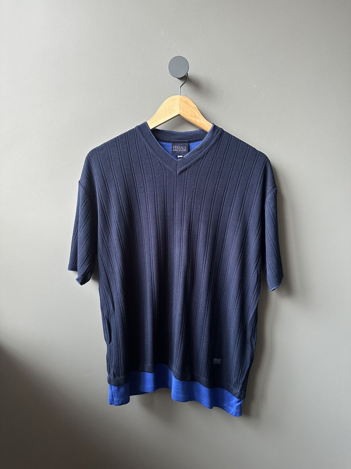 Versace Jeans Couture Versace Jeans Couture V-Neck T-Shirt Size M Size US M / EU 48-50 / 2 - 1 Thumbnail