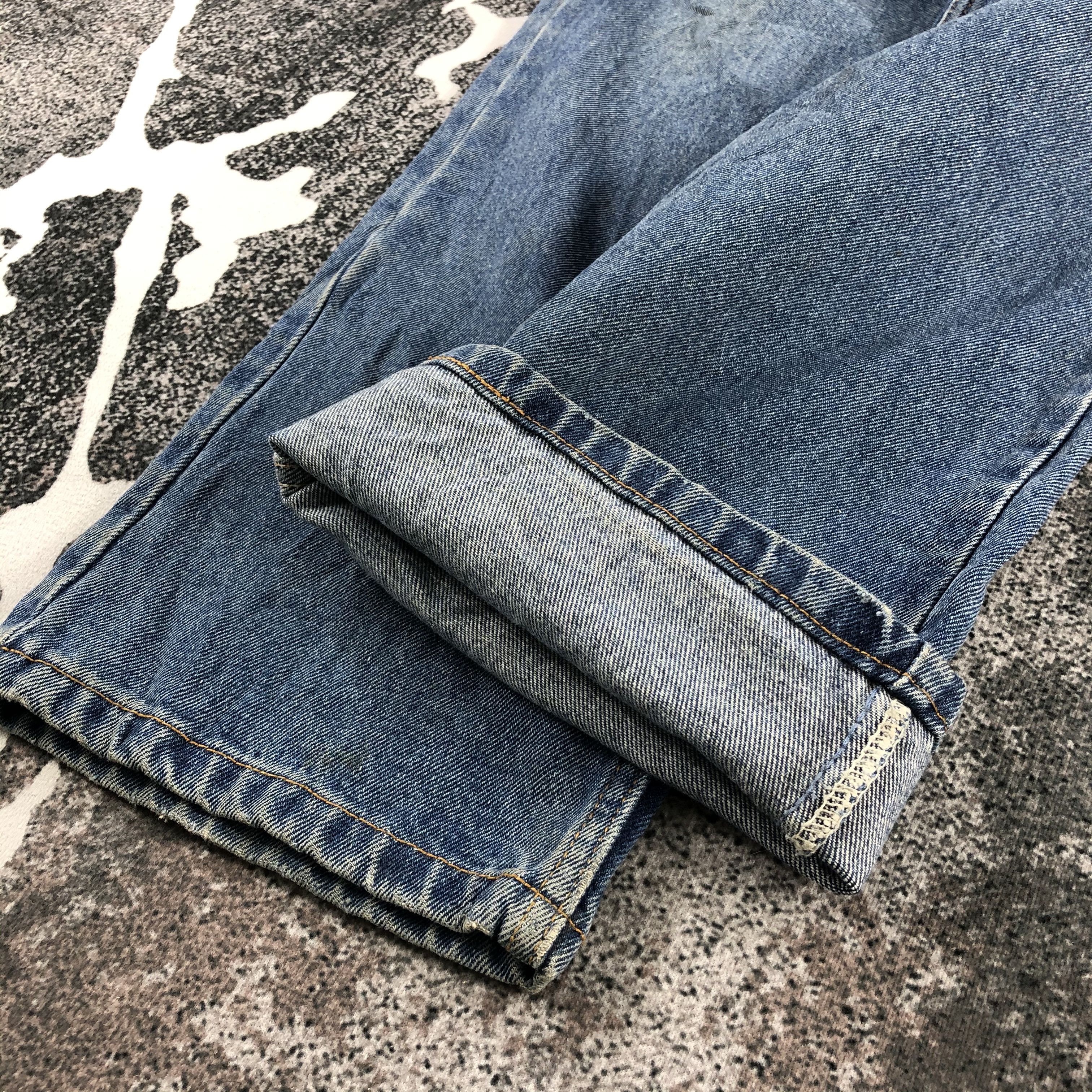 Levi's Vintage Levis 565 Jeans Blue Wash Denim KJ1060 Size US 33 - 7 Thumbnail