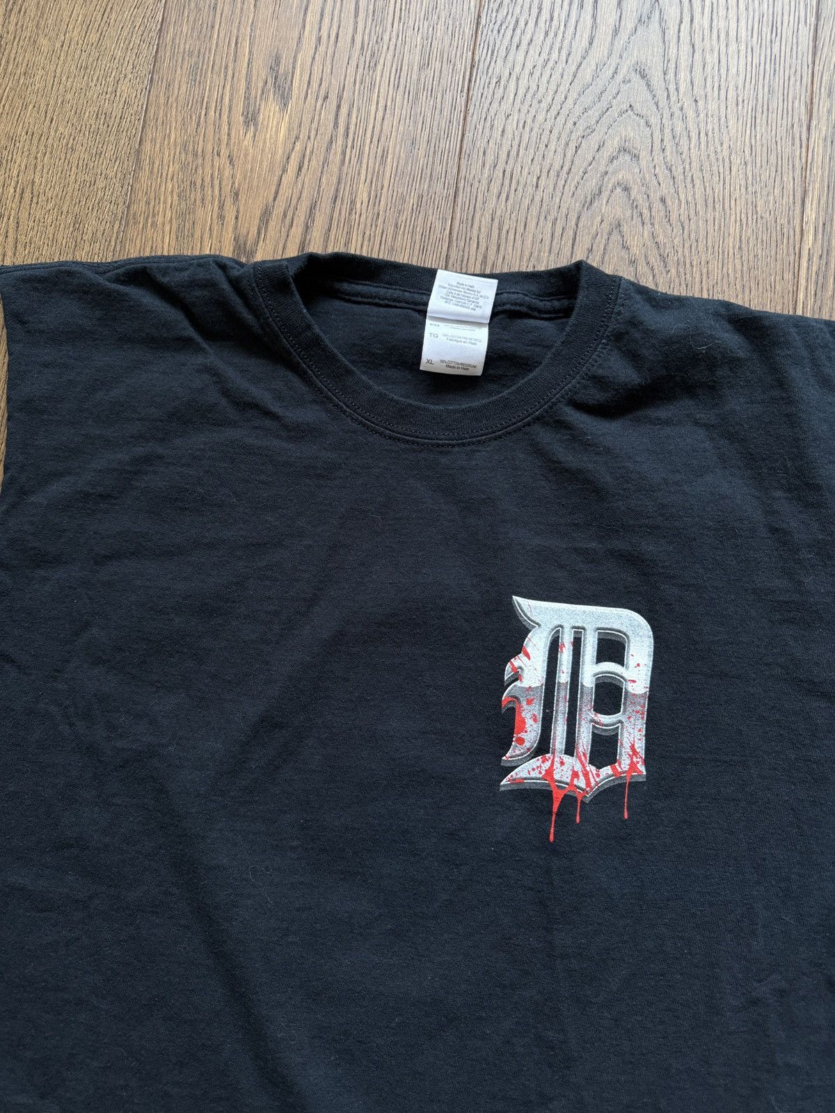 Vintage Vintage Y2K Detroit Night Gallery Tattoo Shop Cutoff Tee Size US XL / EU 56 / 4 - 7 Thumbnail