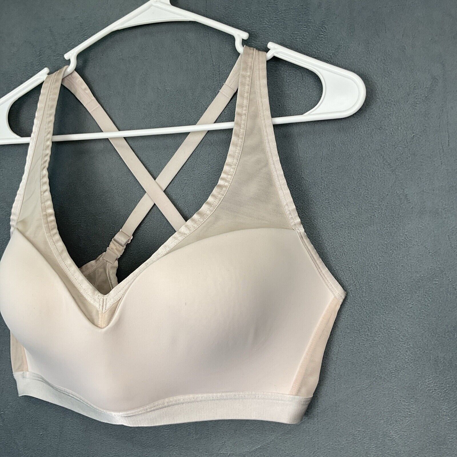 Victoria's Secret VICTORIA'S SECRET SPORT Size 36DD Beige INCREDIBLE Light Size XXL / US 16-18 / IT 52-54 - 4 Thumbnail