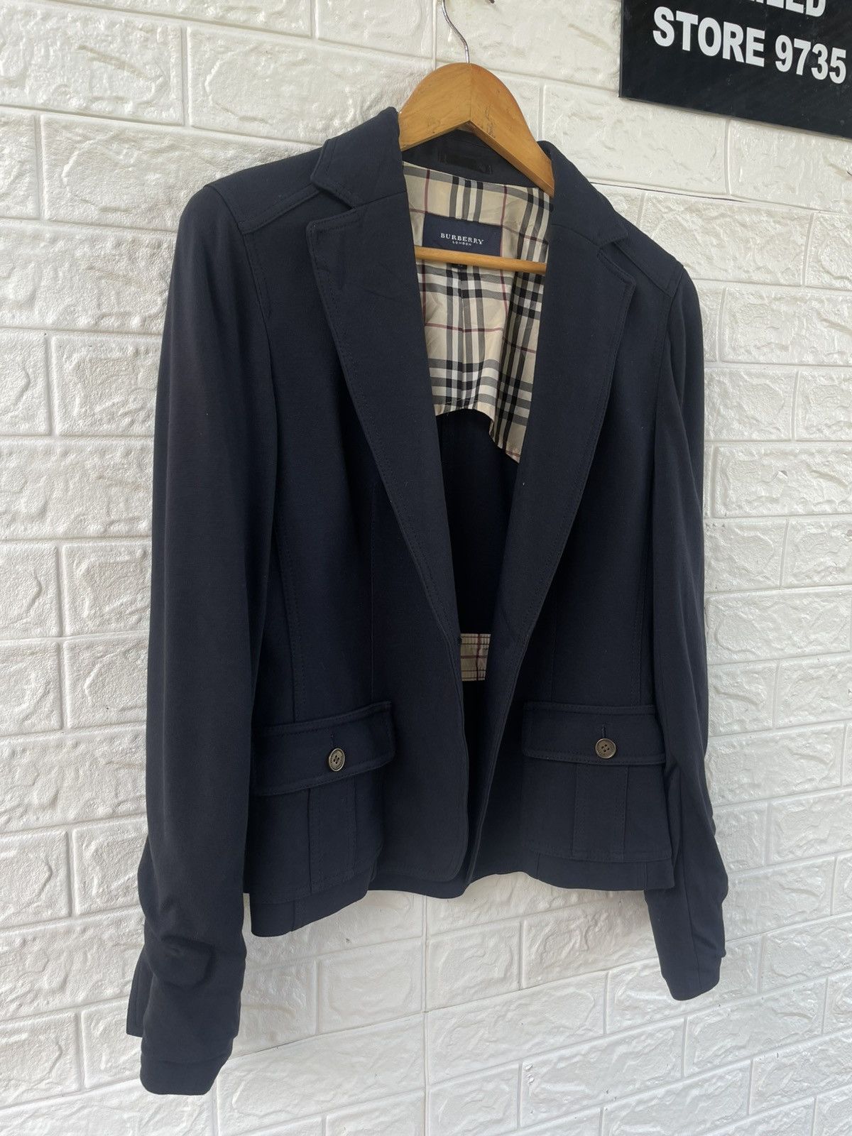 Burberry × Japanese Brand × Vintage Burberry Wool Blazer(WOMEN) Size S / US 4 / IT 40 - 3 Thumbnail