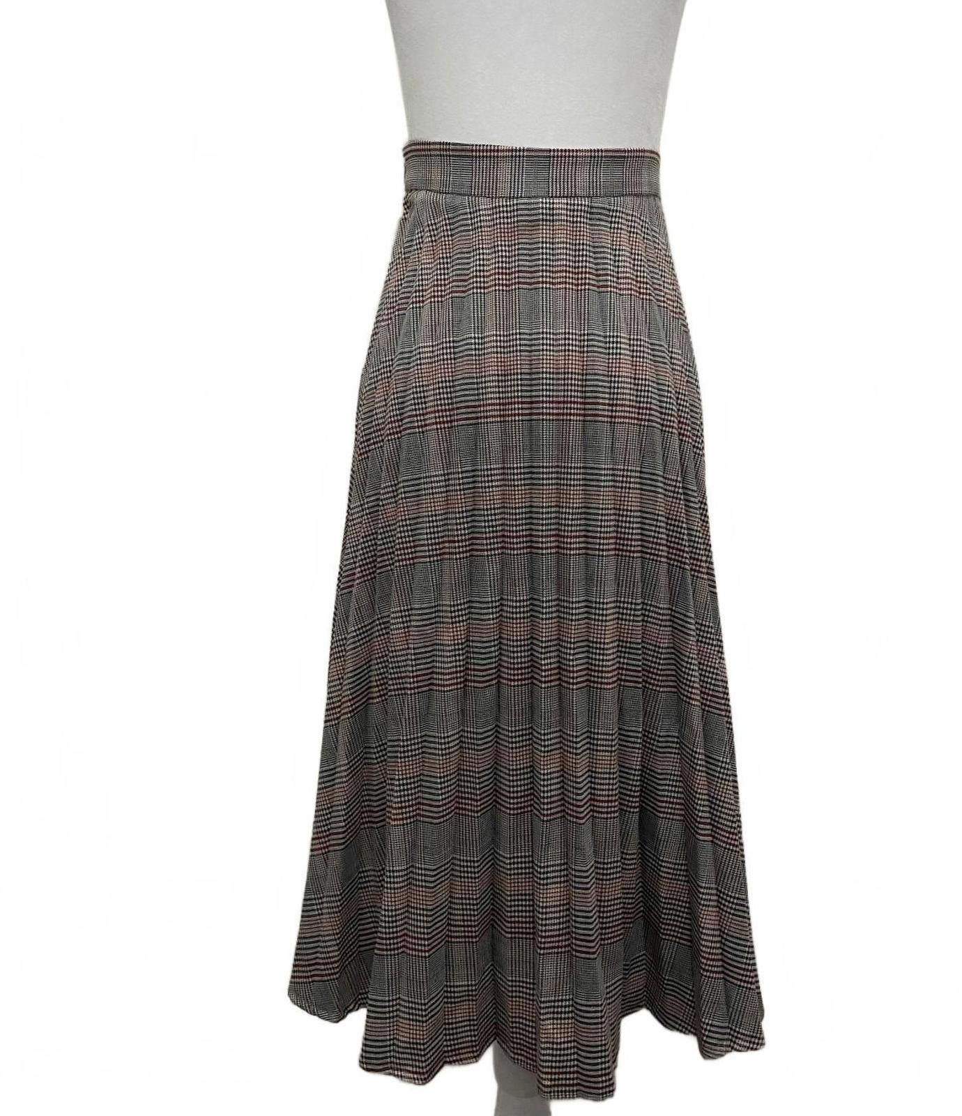Lulus LULUS Multi Plaid Pleated Mid Skirt (SMALL) Size 28" / US 6 / IT 42 - 9 Thumbnail