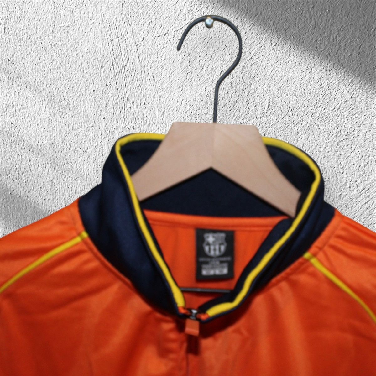 Other FC Barcelona Orange Kit Full Zip Trainer Jacket Soccer Size US M / EU 48-50 / 2 - 5 Thumbnail