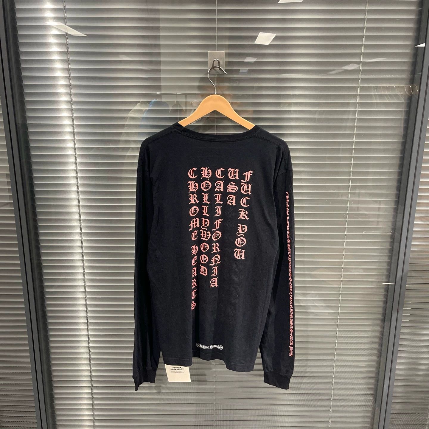 Chrome Hearts CH Red Sanskrit Back Printed Longsleeve L 95New Size US L / EU 52-54 / 3 - 1 Thumbnail