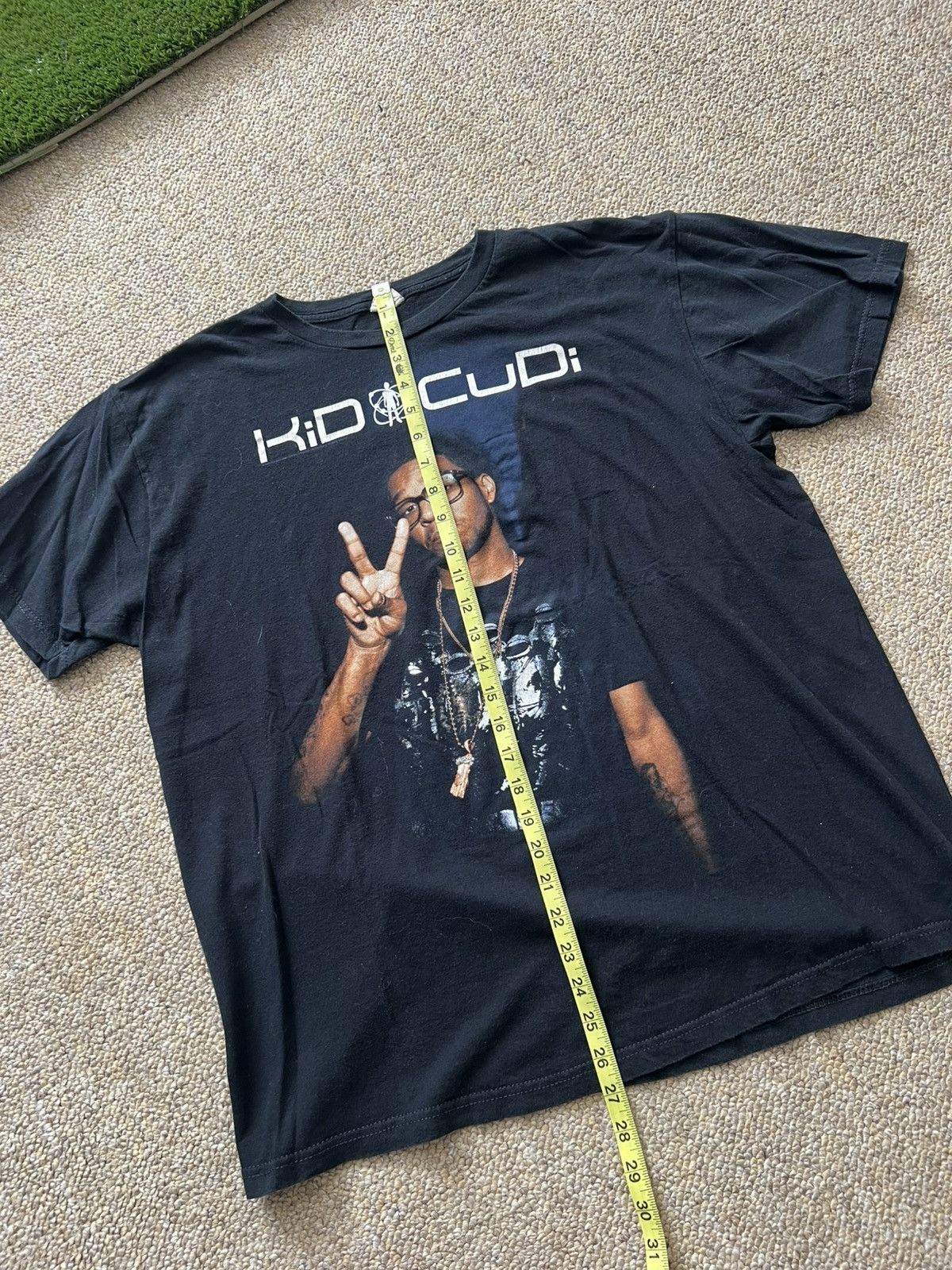 Band Tees 2010 KID CUDI TOUR TEE Y2K 2000s Size US XL / EU 56 / 4 - 8 Thumbnail