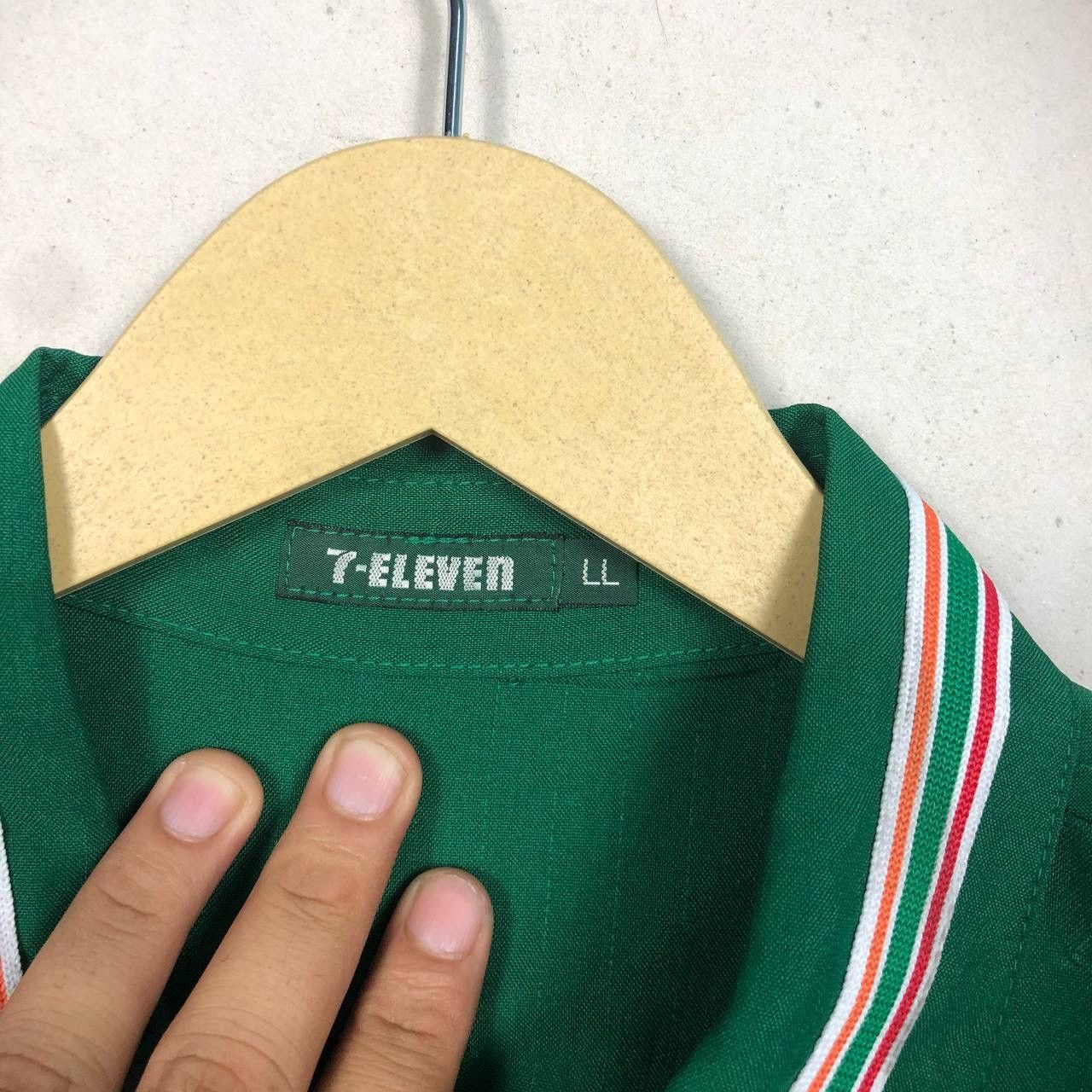 Beauty Beast × Vintage Crazy Vintage 90s 7 Eleven Zipper Shirt Streetwear Size US L / EU 52-54 / 3 - 8 Thumbnail