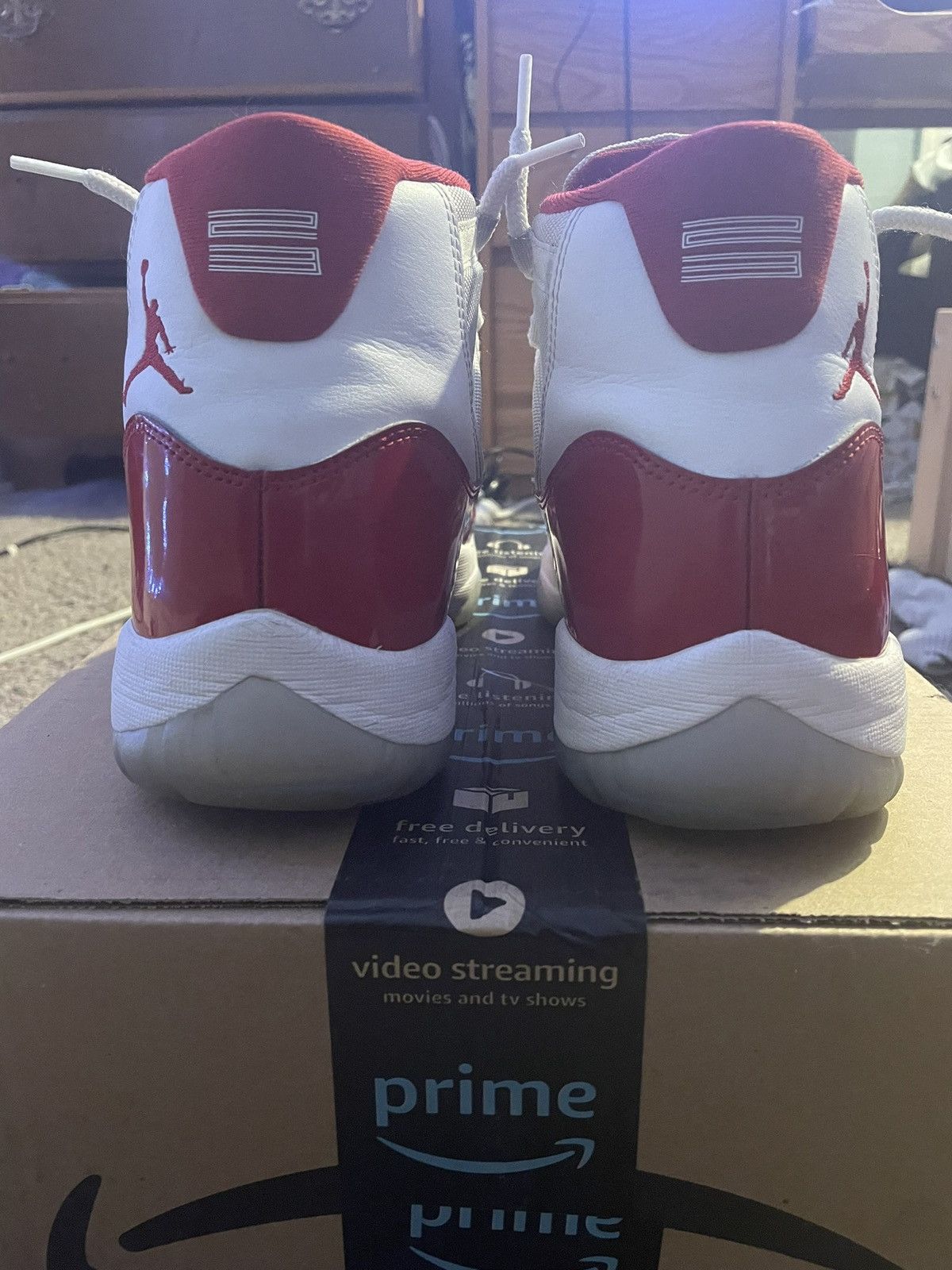 Jordan Brand × Nike Cherry 11s - Jordan 11 Size US 13 / EU 46 - 3 Thumbnail