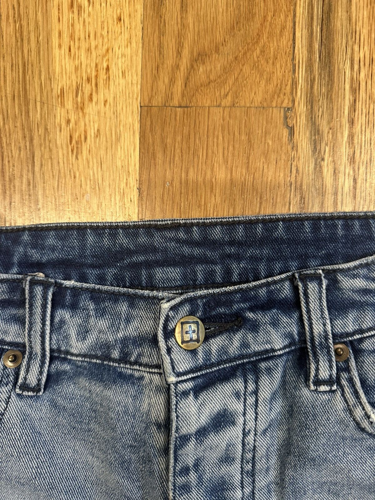 Ksubi Ksubi Knee Distress Blue Denim Jeans Size 31 Size US 31 - 3 Thumbnail