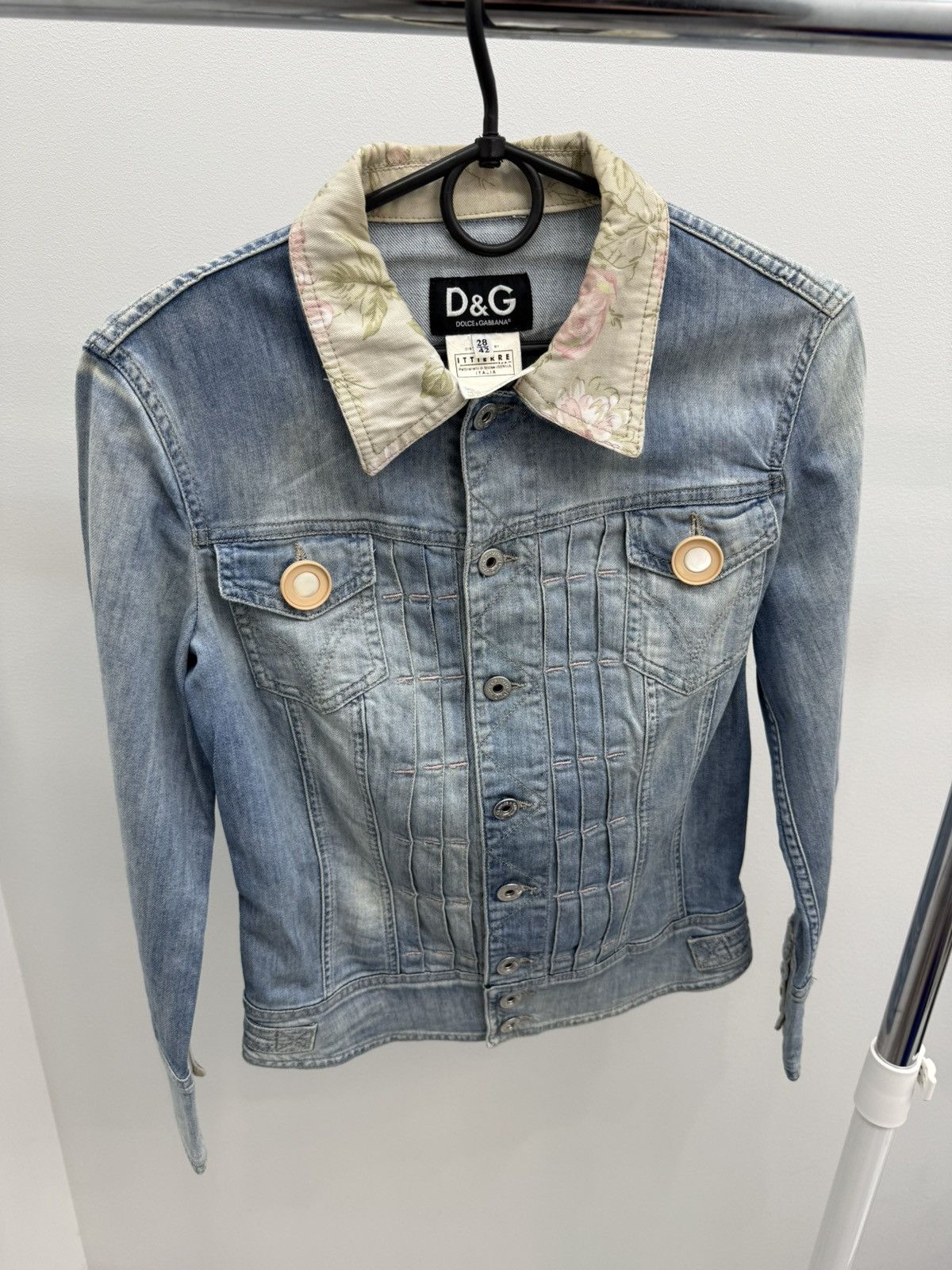Dolce & Gabbana Vintage Dolce & Gabbana Big Buttons Denim Jacket Size M / US 6-8 / IT 42-44 - 1 Thumbnail
