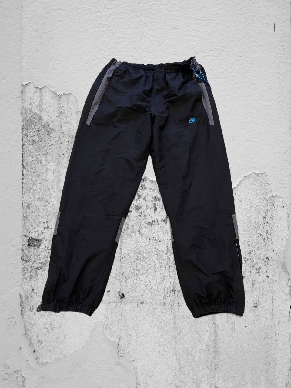 Nike Casual Pants Nike Y2K Streetwear Vintage Size US 34 / EU 50 - 1 Thumbnail