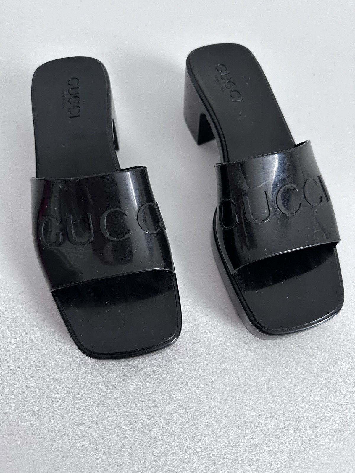 Gucci Gucci Rubber Logo Platform Slide Sandals 624730 - Black 37 Size US 7 / IT 37 - 1 Thumbnail