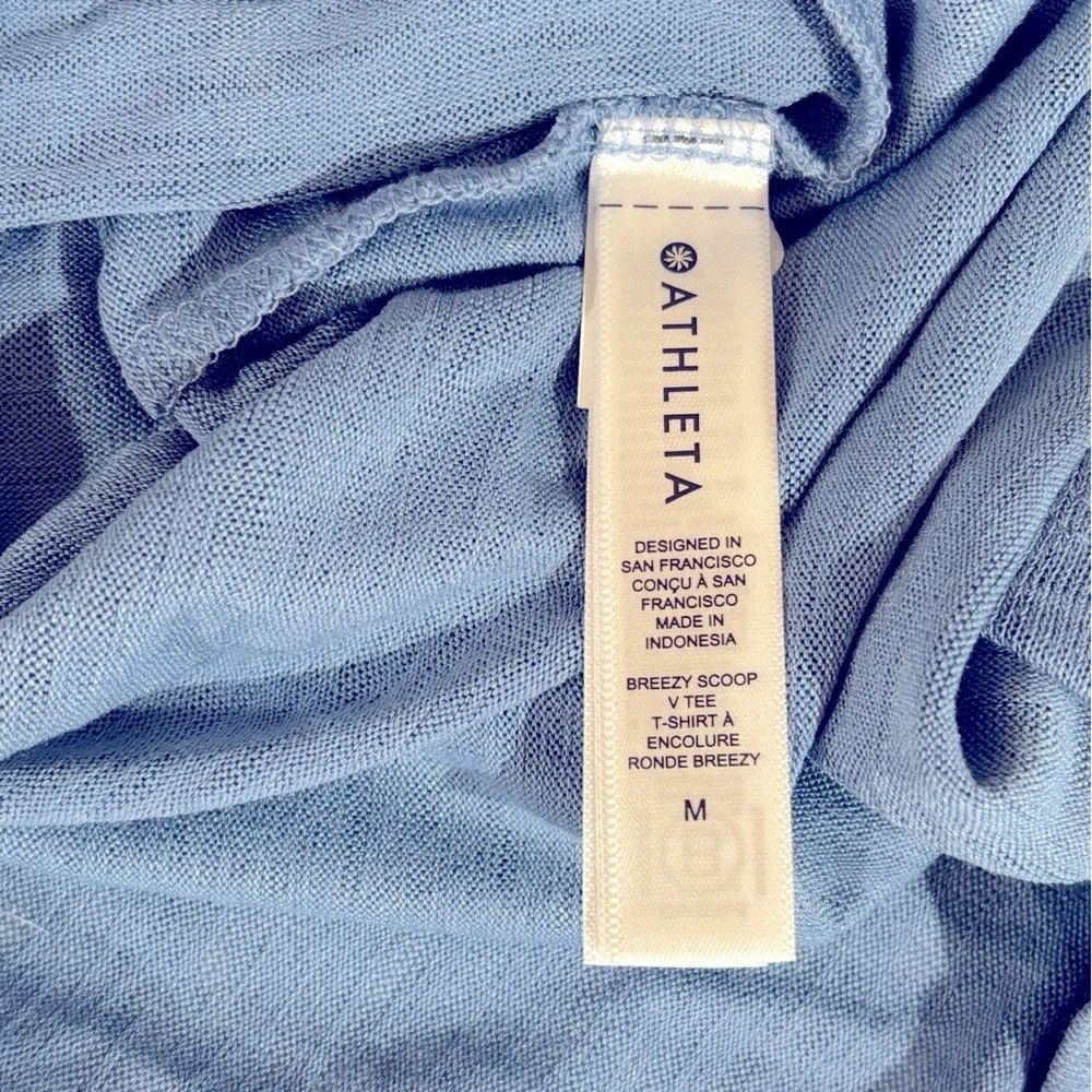 Athleta Athleta Relaxed VNeck Shirt Size M / US 6-8 / IT 42-44 - 3 Thumbnail