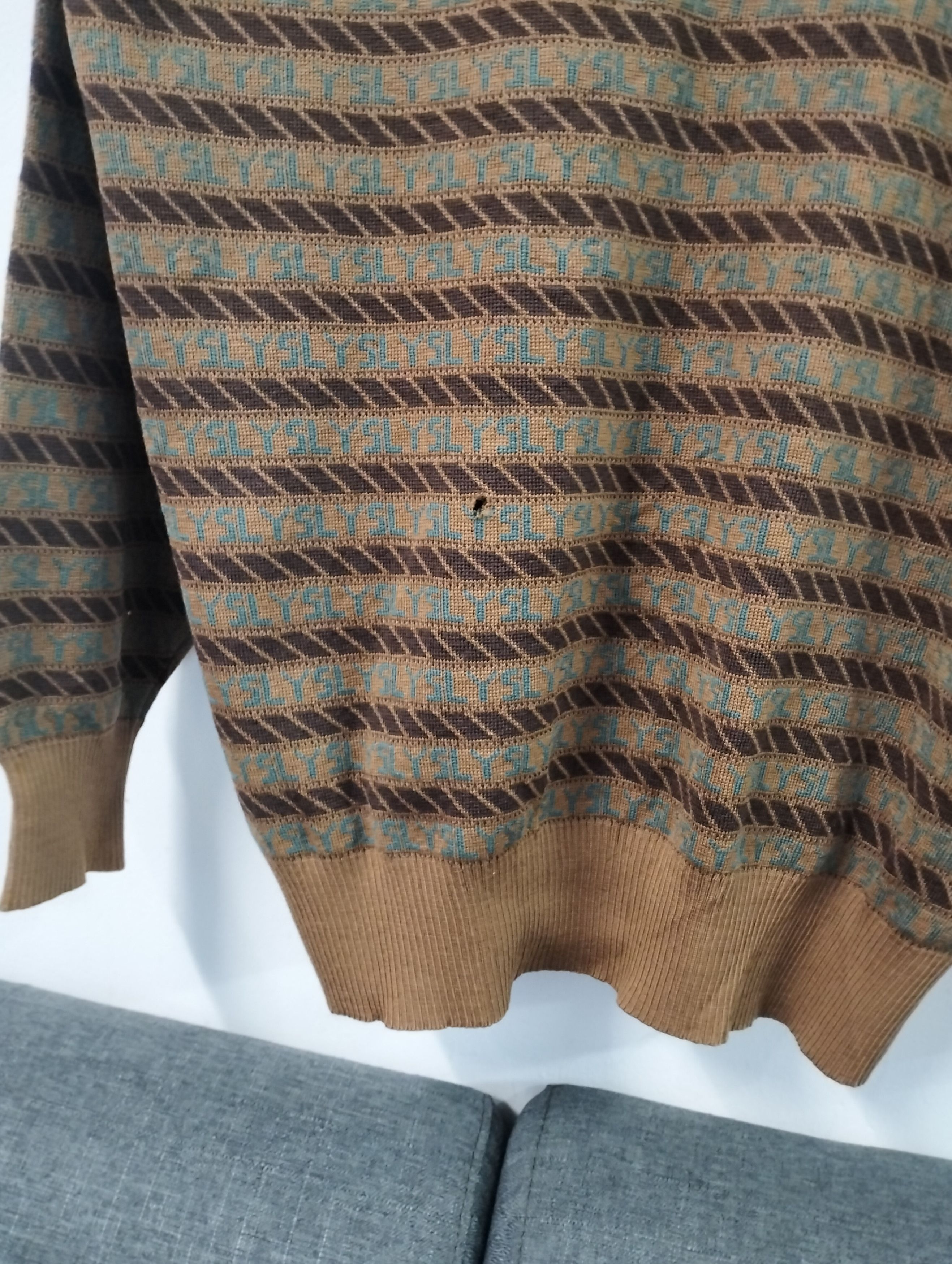 Vintage Vintage Yves Saint Laurent YSL Monogram sweater Size US M / EU 48-50 / 2 - 7 Thumbnail