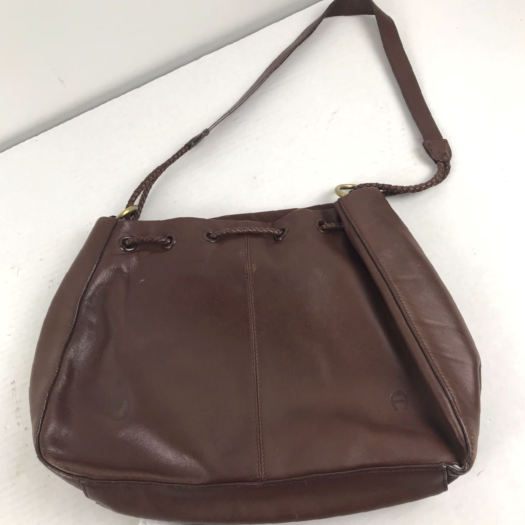 Etienne Aigner VINTAGE Etienne Aigner Brown Leather Shoulder Bag Medium with Braided Drawstring, Business Casual Travel, Womens Size ONE SIZE - 2 Thumbnail