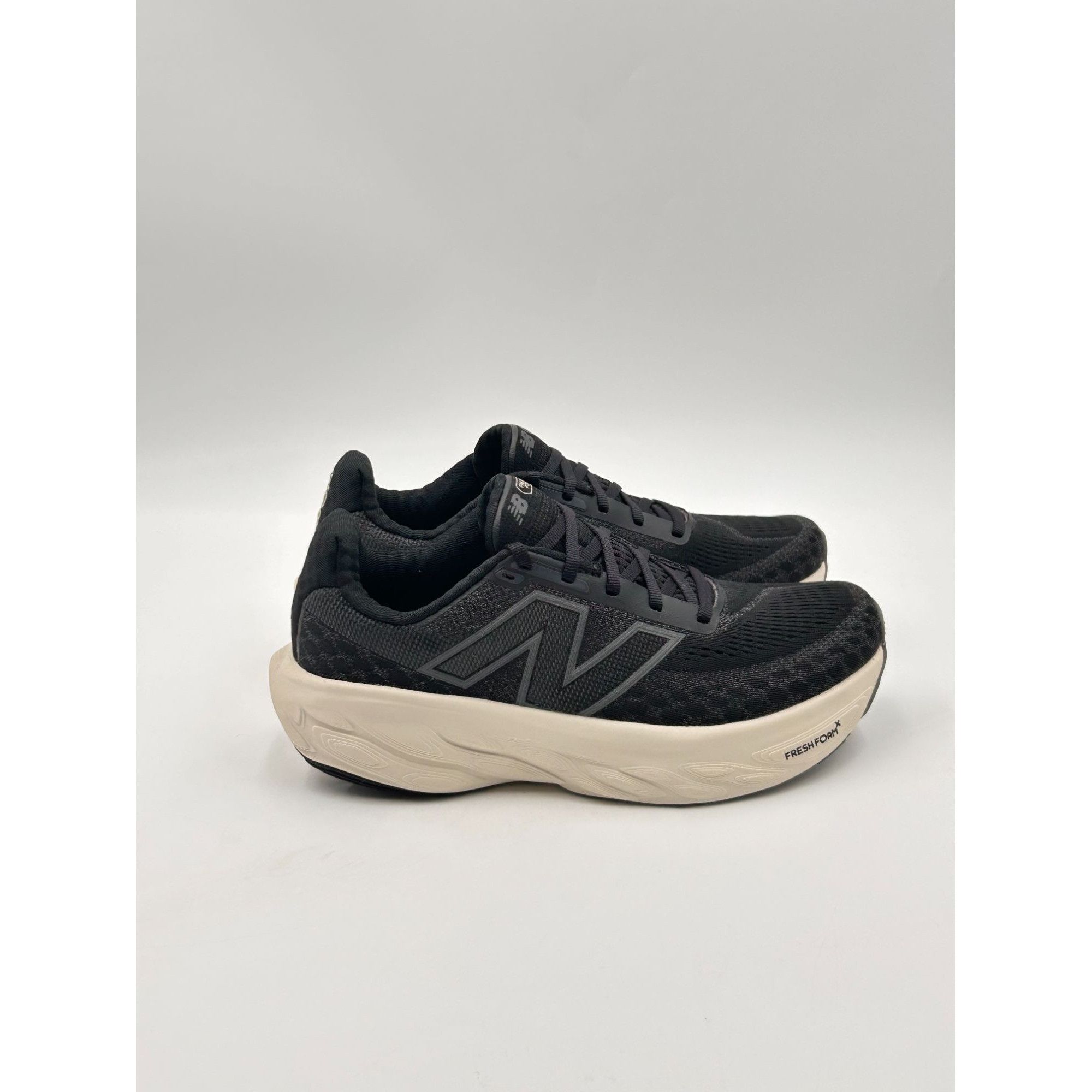 New Balance New Balance Fresh Foam X 1080 v14 Women 9.5 Black Running Sh Size US 9.5 / IT 39.5 - 3 Thumbnail