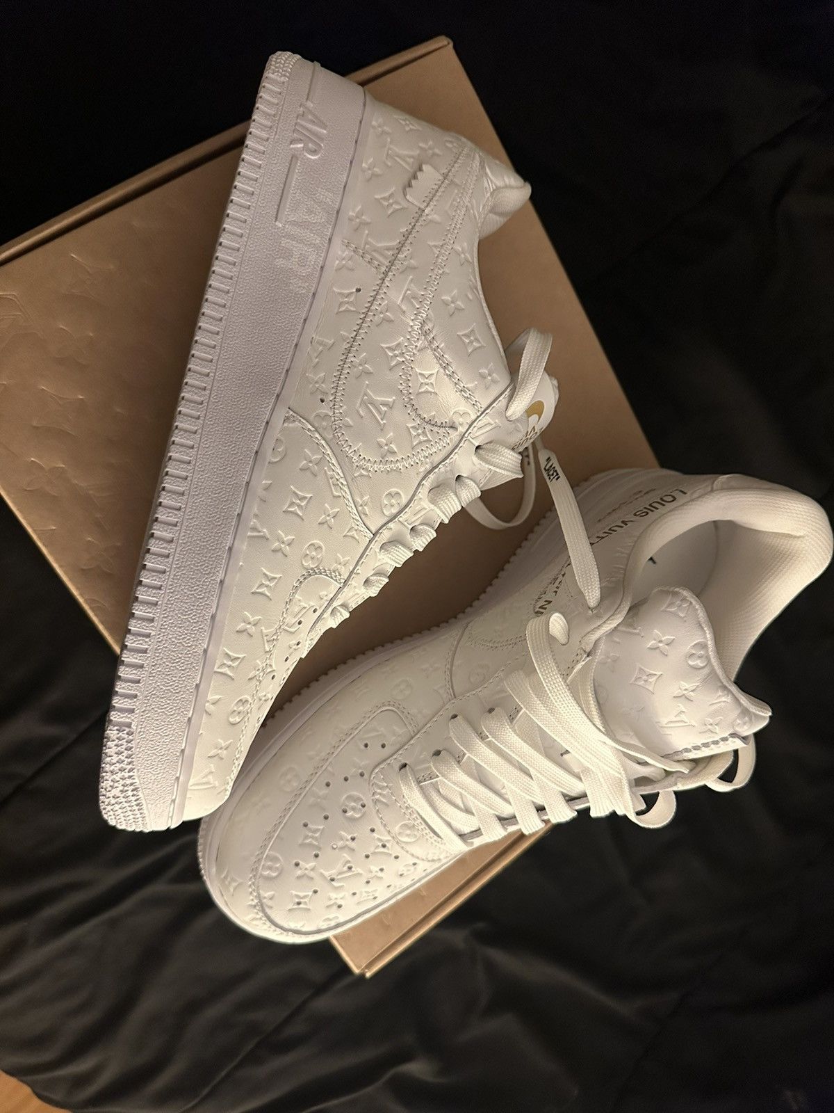 Louis Vuitton × Nike × Virgil Abloh Louis Vuitton Nike Air Force 1 Low by Virgil Abloh Size US 9.5 / EU 42-43 - 2 Thumbnail
