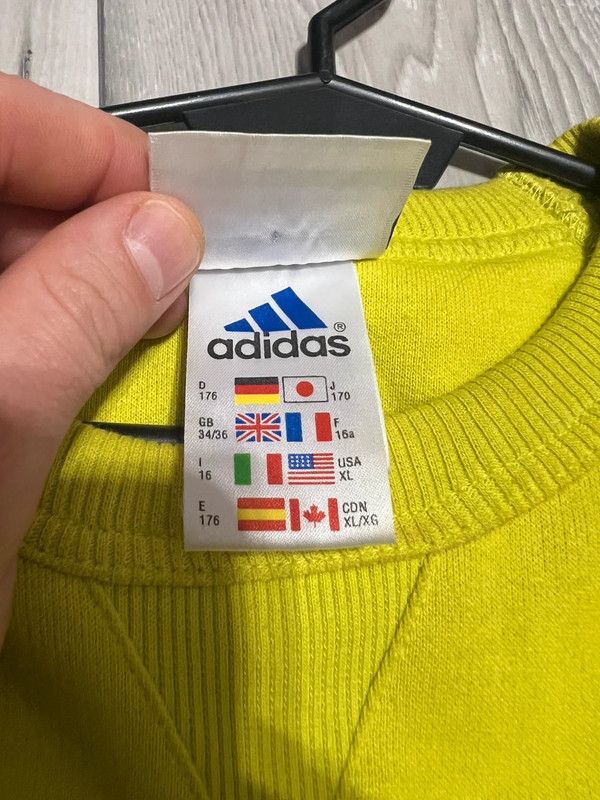 Adidas Crewneck Adidas Vintage 90s L Size US XL / EU 56 / 4 - 6 Thumbnail