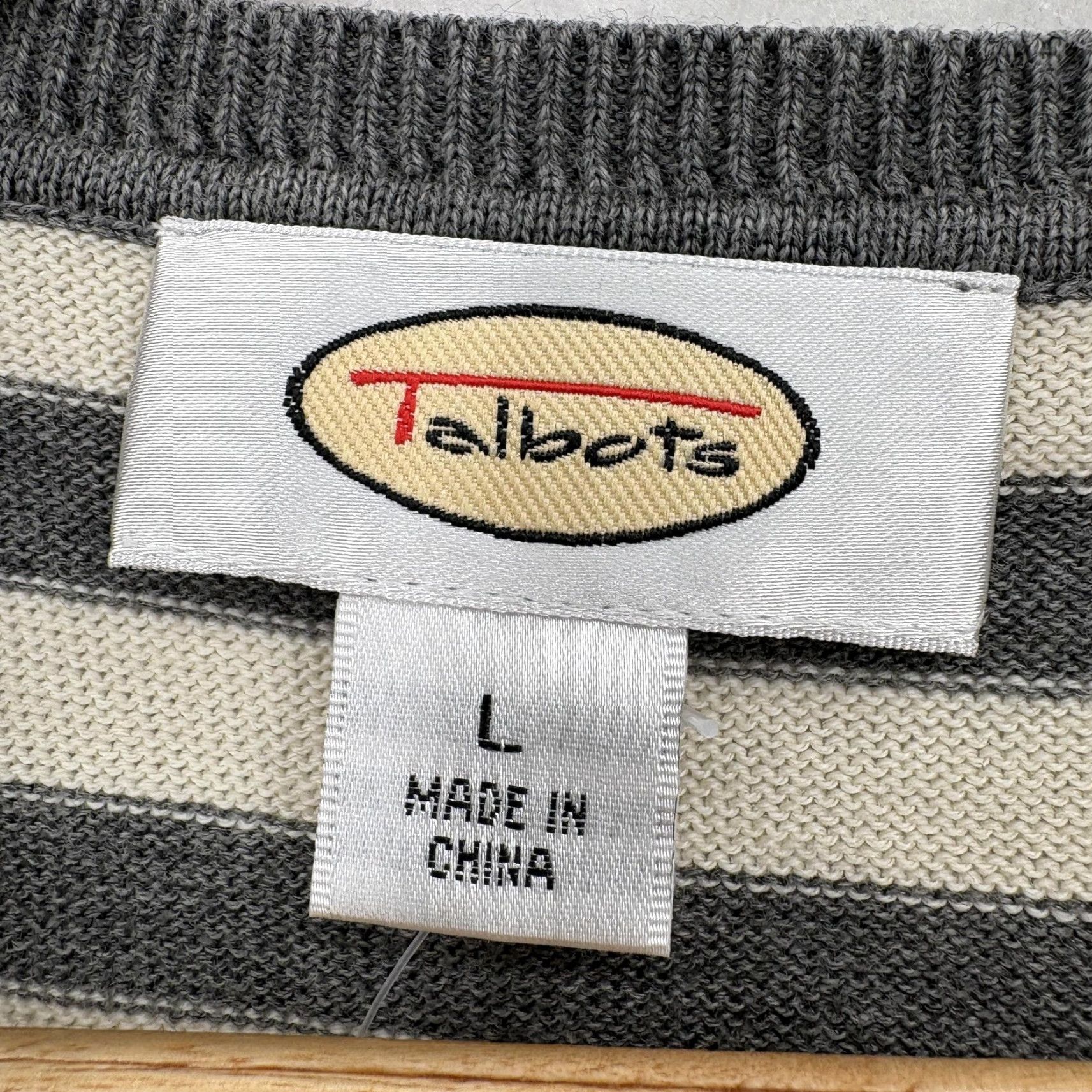 Talbots Talbots Sweater Vest Womens L Gray Stripe V-Neck 100% Cotton Knit Casual NWT Size L / US 10 / IT 46 - 3 Thumbnail