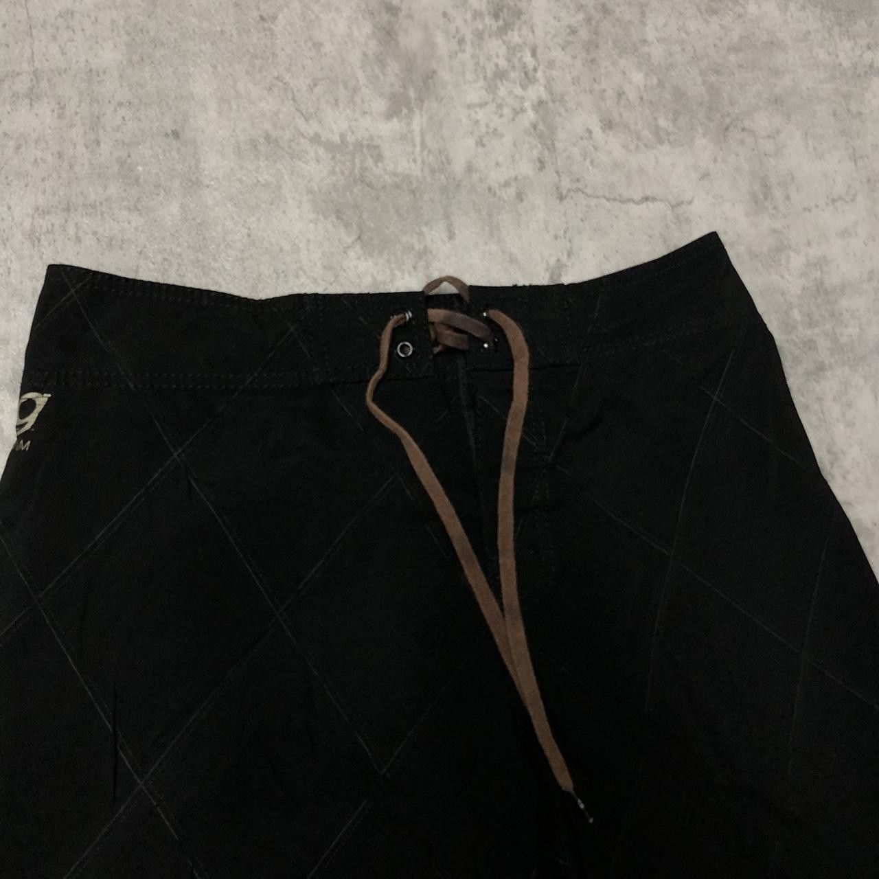 Billabong Billabong black board shorts with brown accents #surfing Size US S / EU 44-46 / 1 - 2 Thumbnail