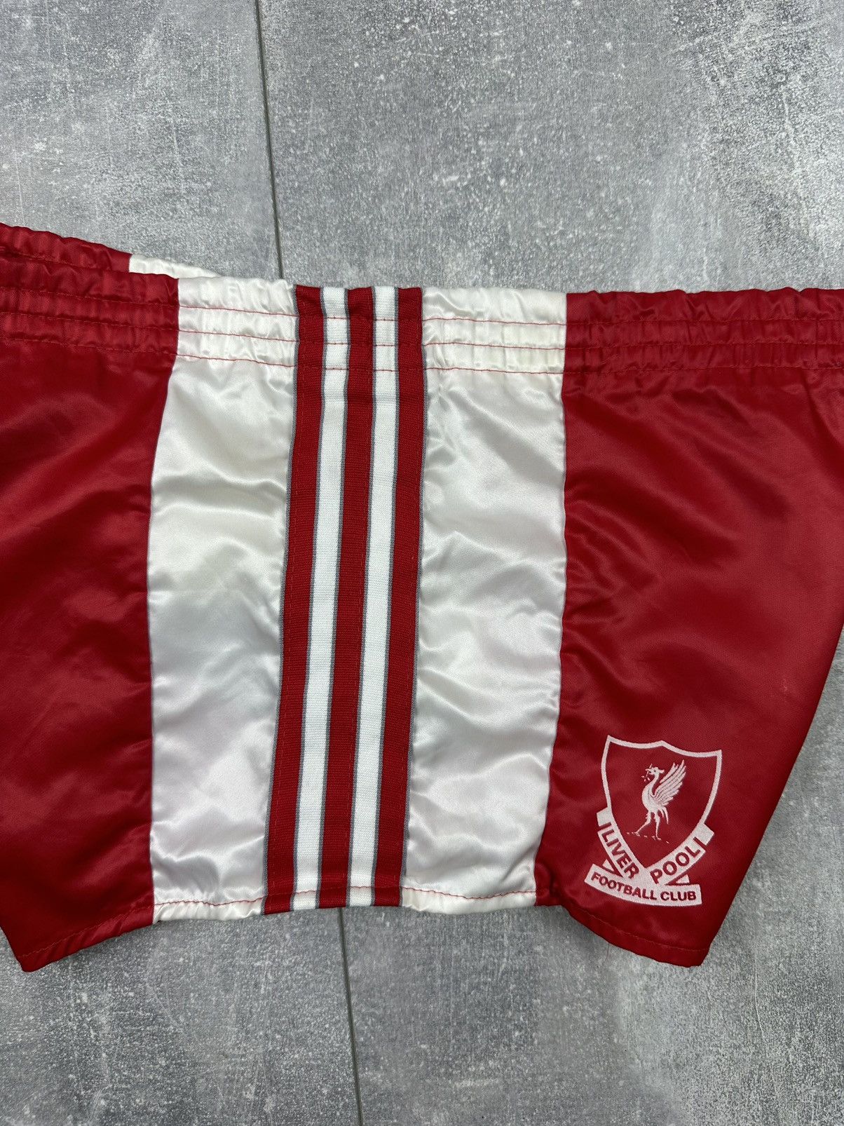 Adidas Adidas Liverpool FC Vintage Rare 1989 Short Size US 32 / EU 48 - 14 Thumbnail