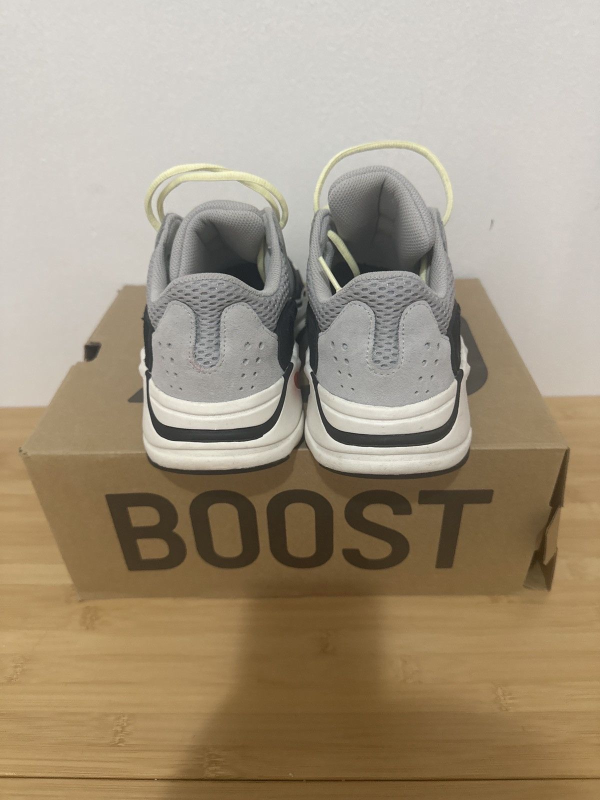Adidas Yeezy boost 700 Adidas 6.5 U.S. Size US 6.5 / EU 39-40 - 4 Thumbnail