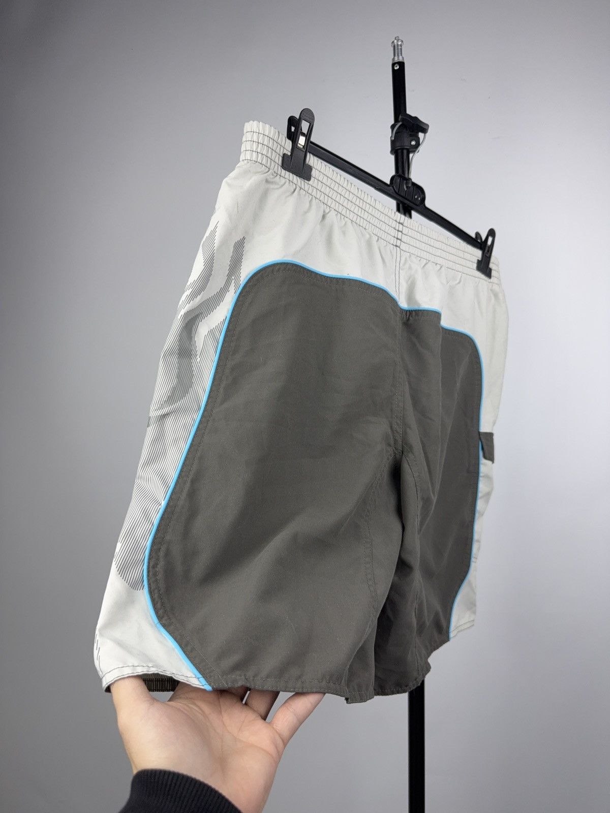 Adidas 00s Retro Adidas Y2K Surf Board Shorts Grey Blue Logo Size US 36 / EU 52 - 6 Thumbnail