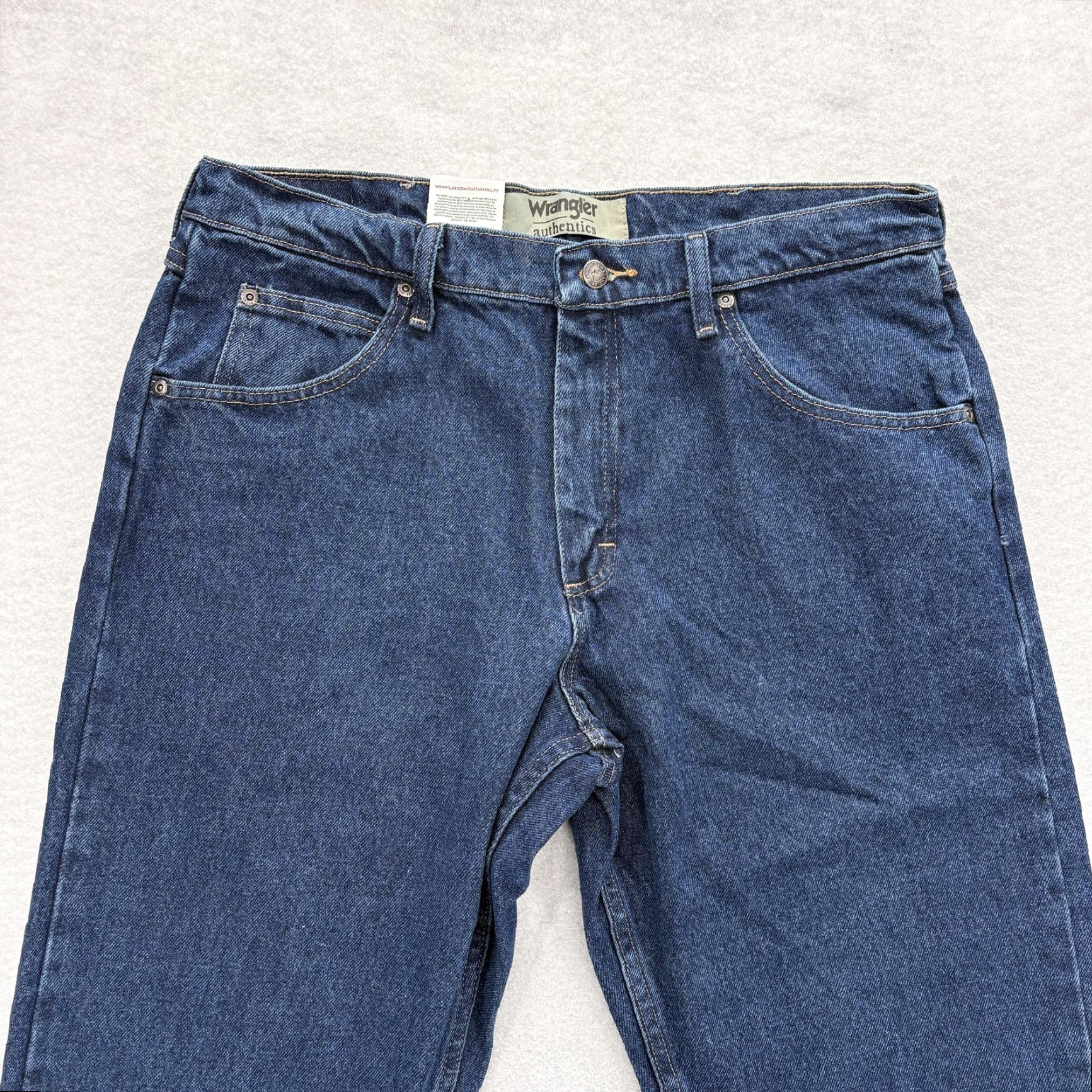 Wrangler Wrangler Jeans Mens 34x30 Blue Dark Wash Relaxed Straight Denim Pants Size US 34 / EU 50 - 2 Thumbnail