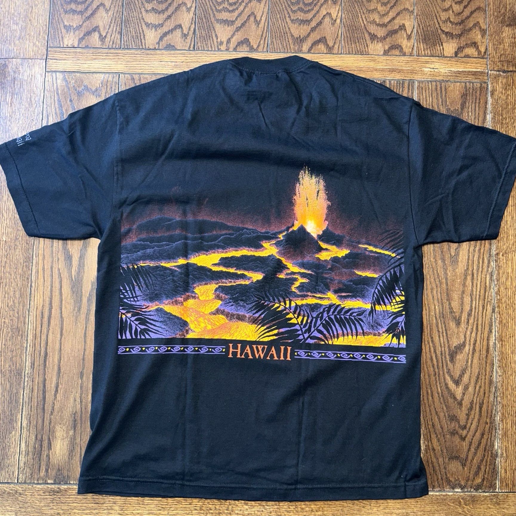 Vintage VINTAGE Kona Hawaii Volcano Explosion Lava T Shirt Mens XL 90s Palm Black Cotton Sutton’s Sportswear Regular Adults Mens Size US XL / EU 56 / 4 - 7 Thumbnail