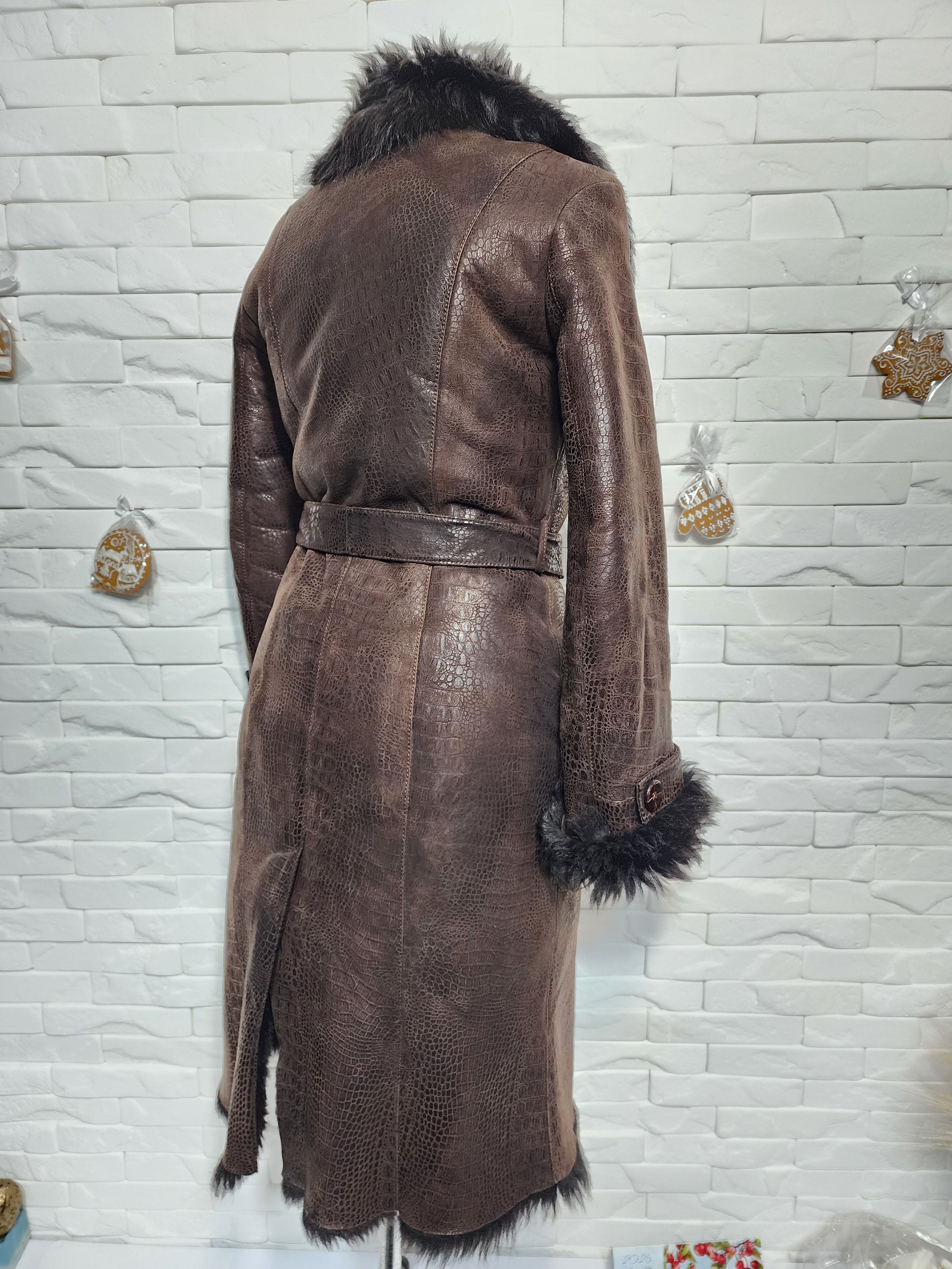 Furla Brown Sheepskin Coat: Fluffy Collar, Decorative Buttons Size S / US 4 / IT 40 - 5 Thumbnail
