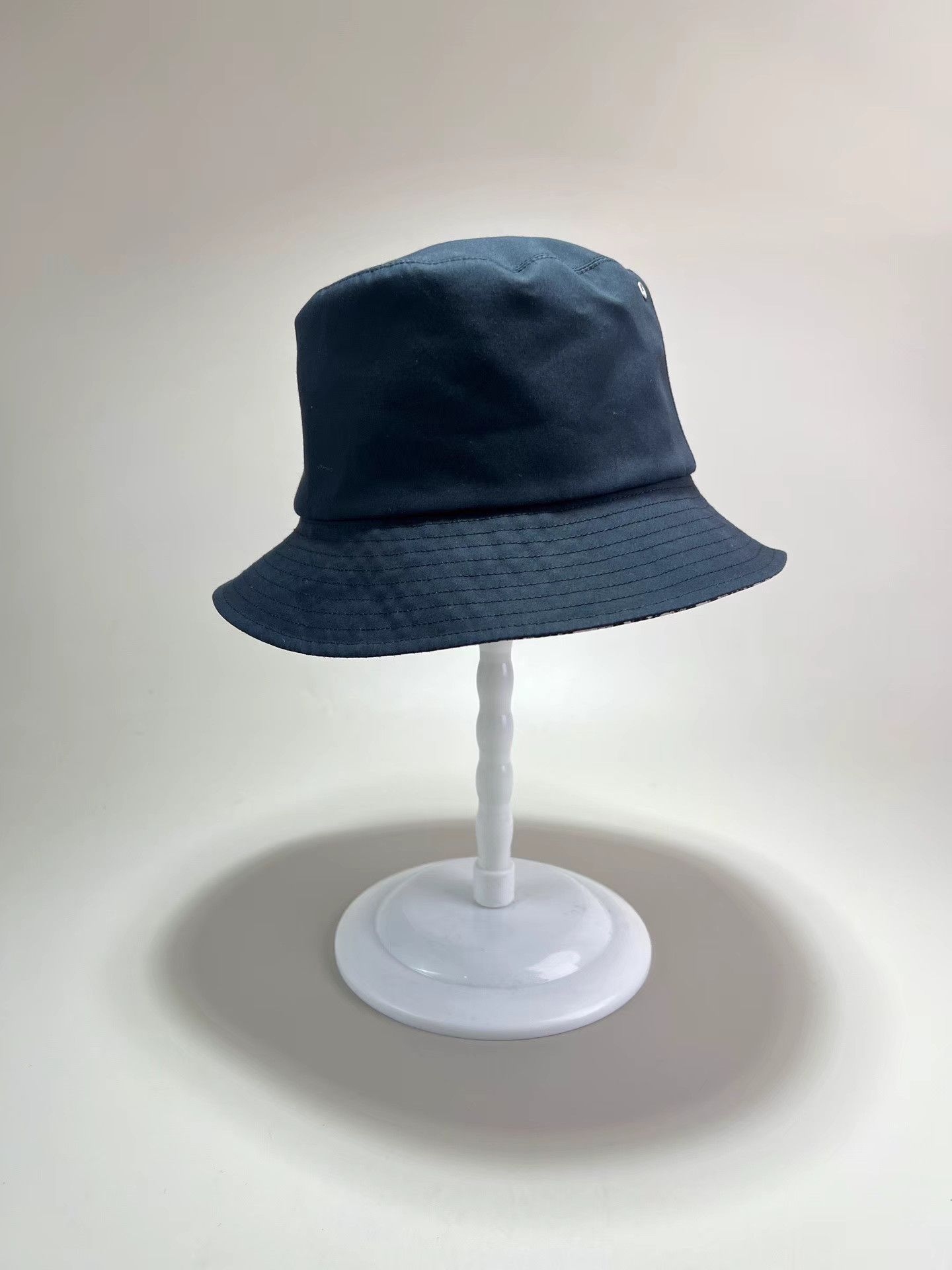 Dior DIOR Reversible Monogram Bucket Hat Size ONE SIZE - 4 Thumbnail