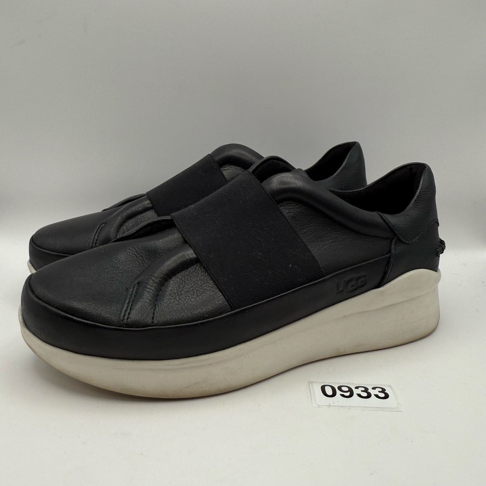 Ugg UGG WOMEN'S 7.5 LIBU BLACK LEATHER SNEAKER 1106621 Size US 7.5 / IT 37.5 - 1 Thumbnail
