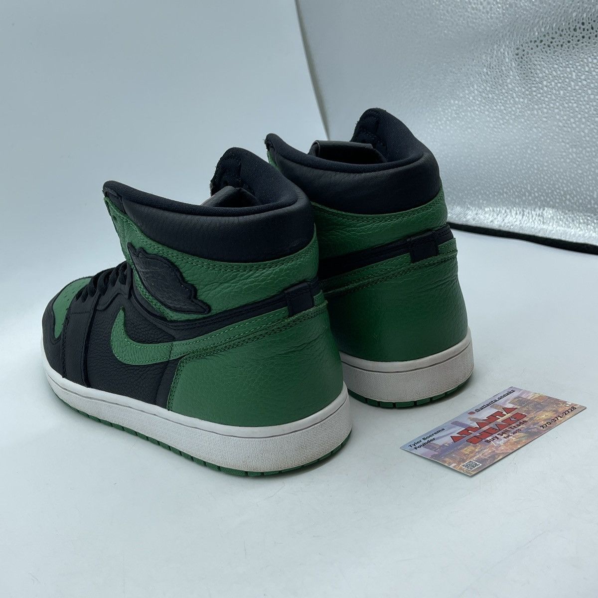 Jordan Brand Air Jordan 1 high pine green 2.0 Size US 10.5 / EU 43-44 - 4 Thumbnail
