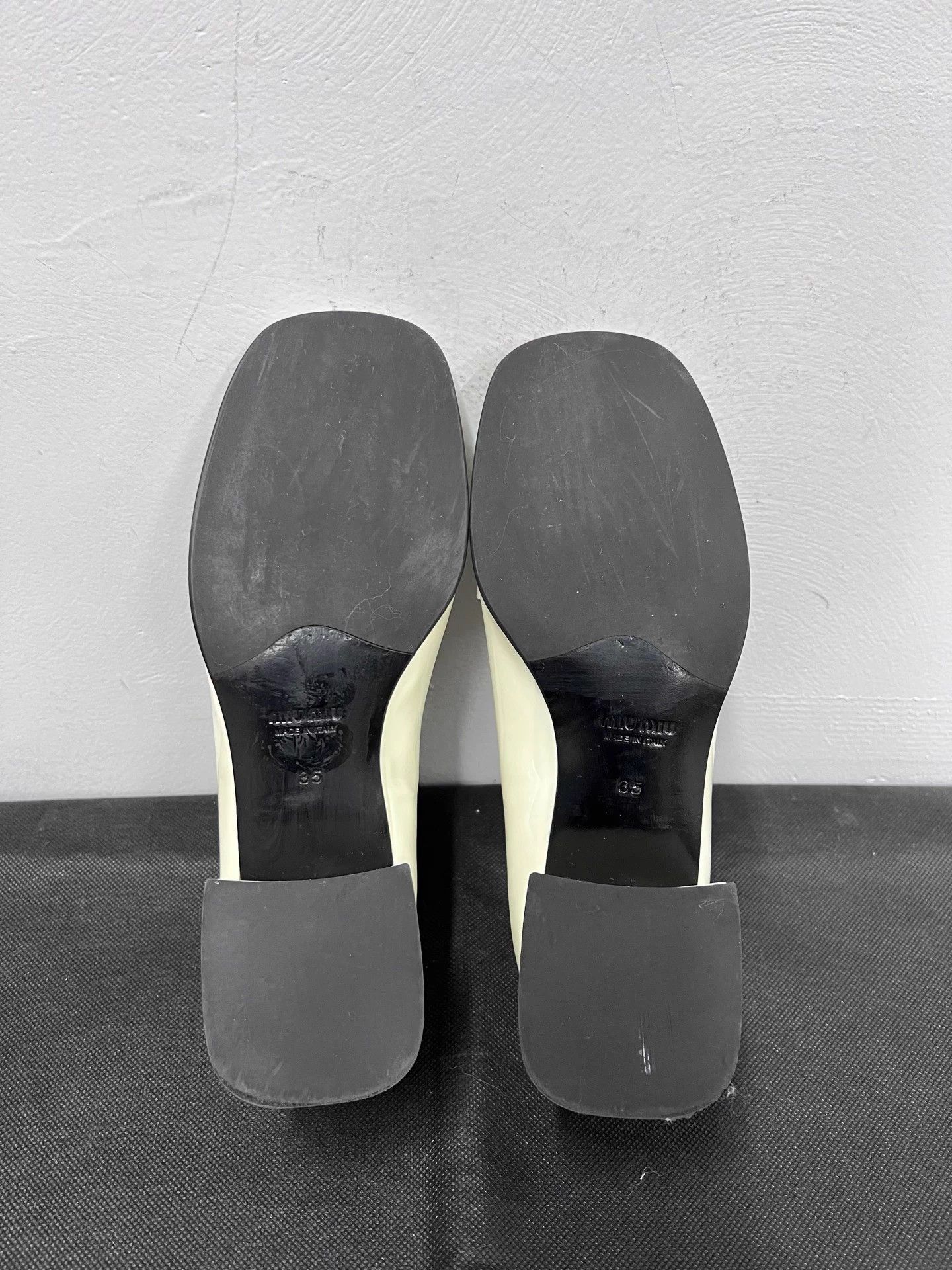 Miu Miu MIU MIU Cream Patent Slipon BlockHeel Loafer 35 99N Size US 4.5 / IT 34.5 - 7 Thumbnail