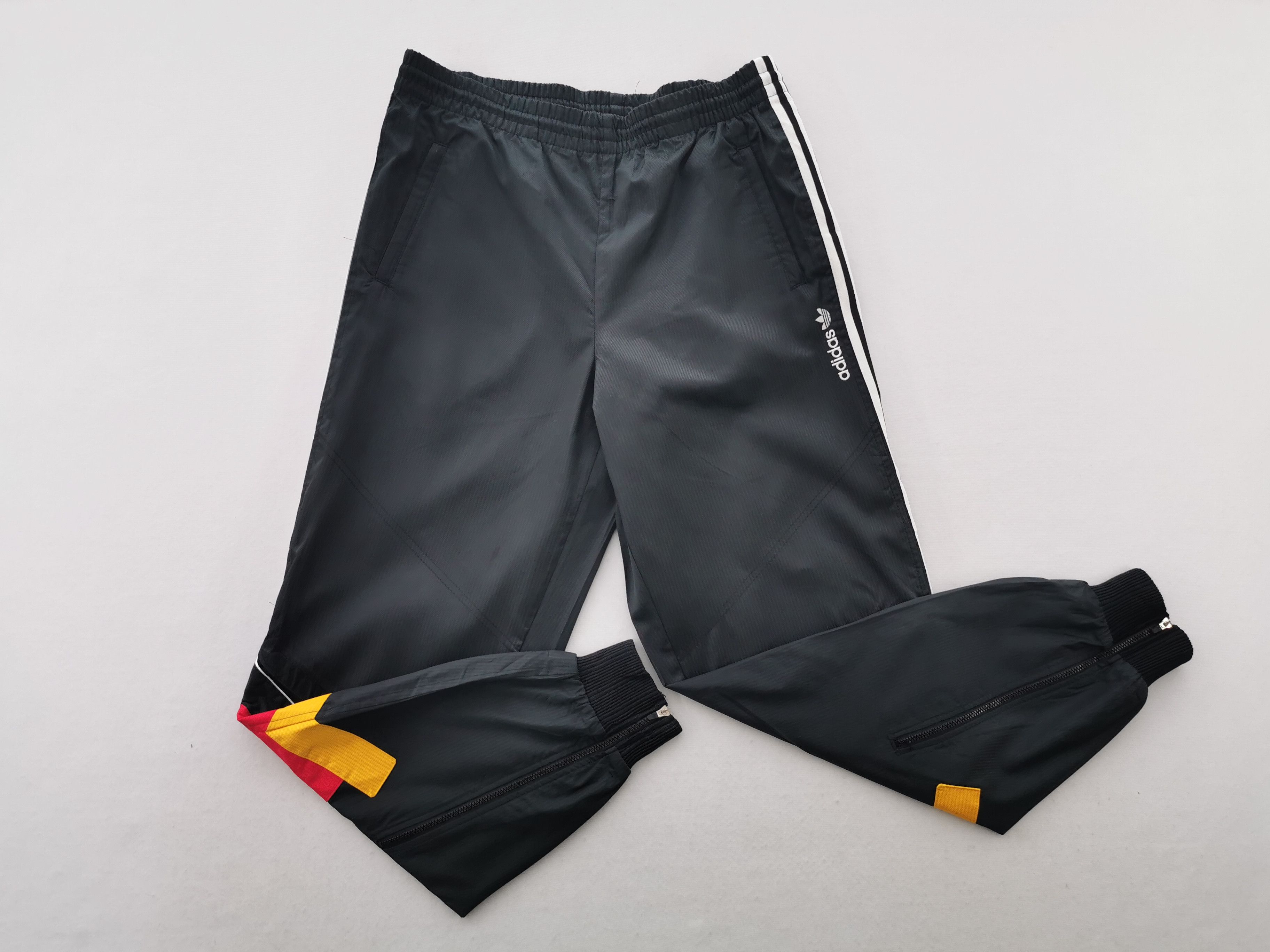 Adidas Vintage Size Jaspo O Adidas Germany Tracksuit Size 34-38 Size US 34 / EU 50 - 1 Thumbnail