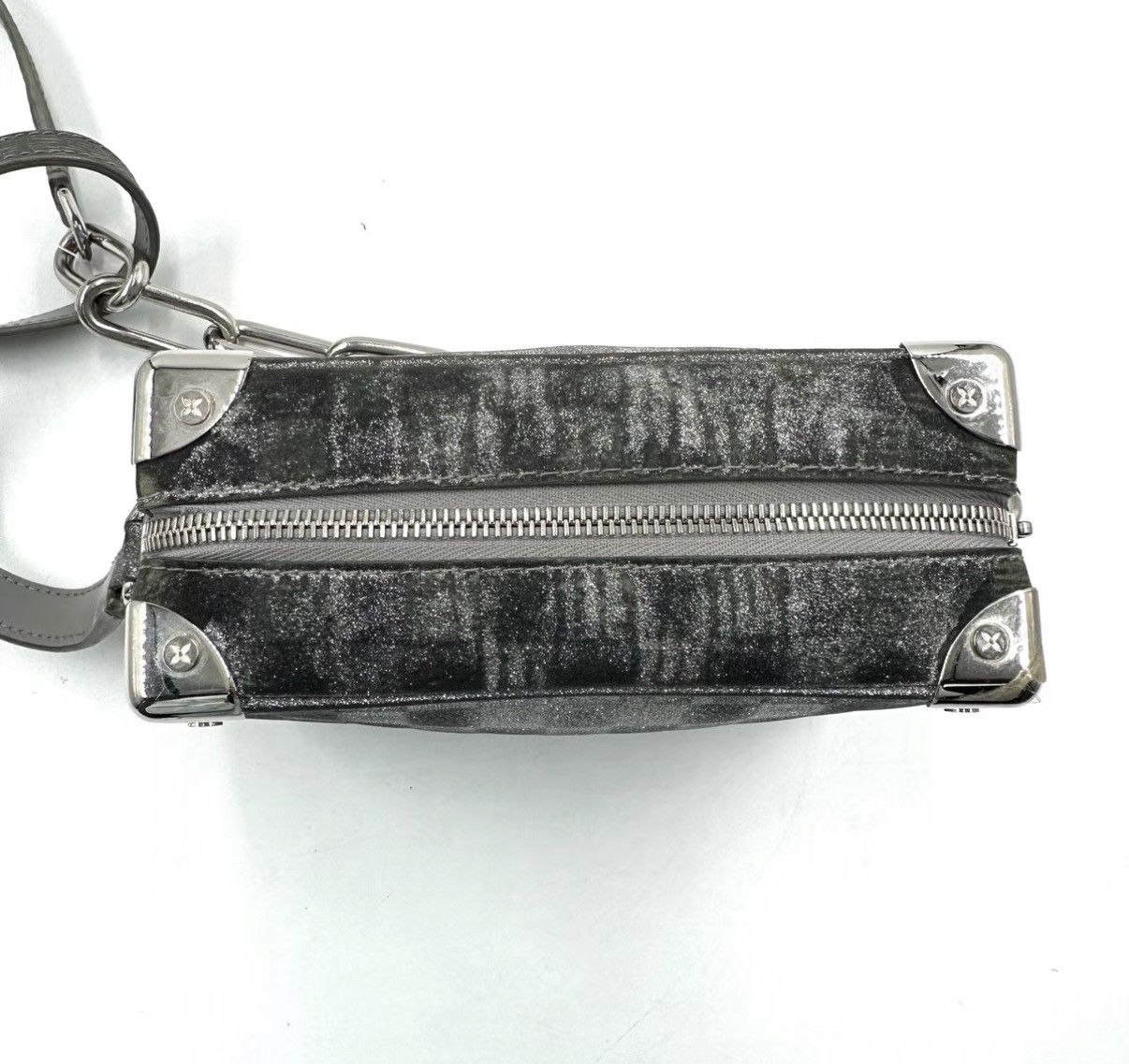 Louis Vuitton Louis Vuitton Silver Glitter Checkerboard Box Bag K12 Size ONE SIZE - 3 Thumbnail