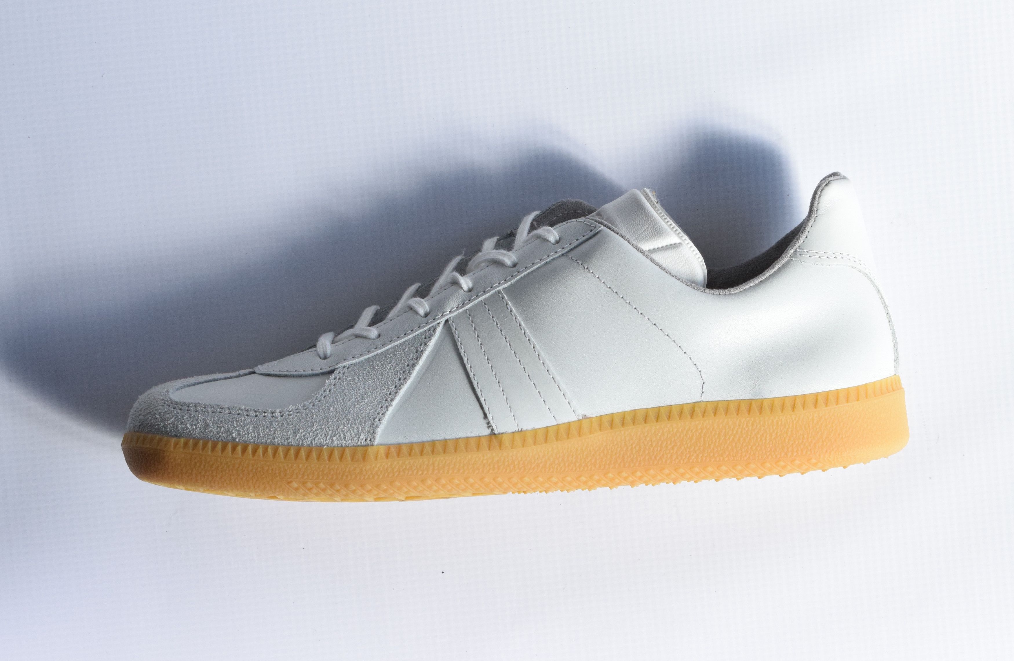 Baskets Maison Margiela GAT FW06 Runway Original - Taille 43, Cuir Blanc, Occasion