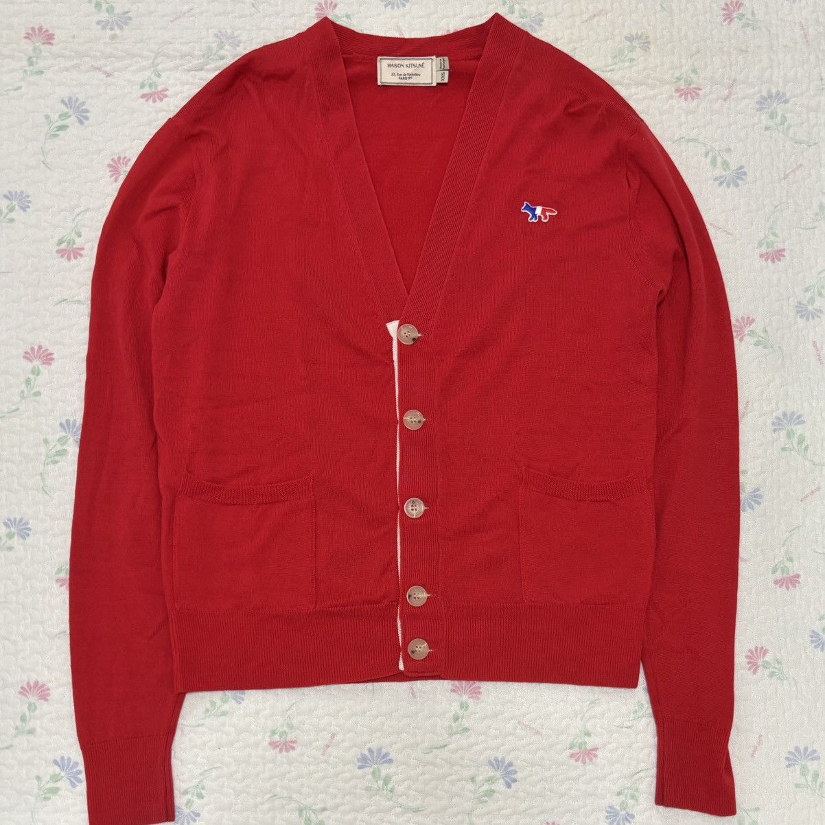 Maison Kitsune Maison Kitsune Red Tricolor Fox Wool Cardigan Size XXS / US 00 / IT 34 - 1 Thumbnail