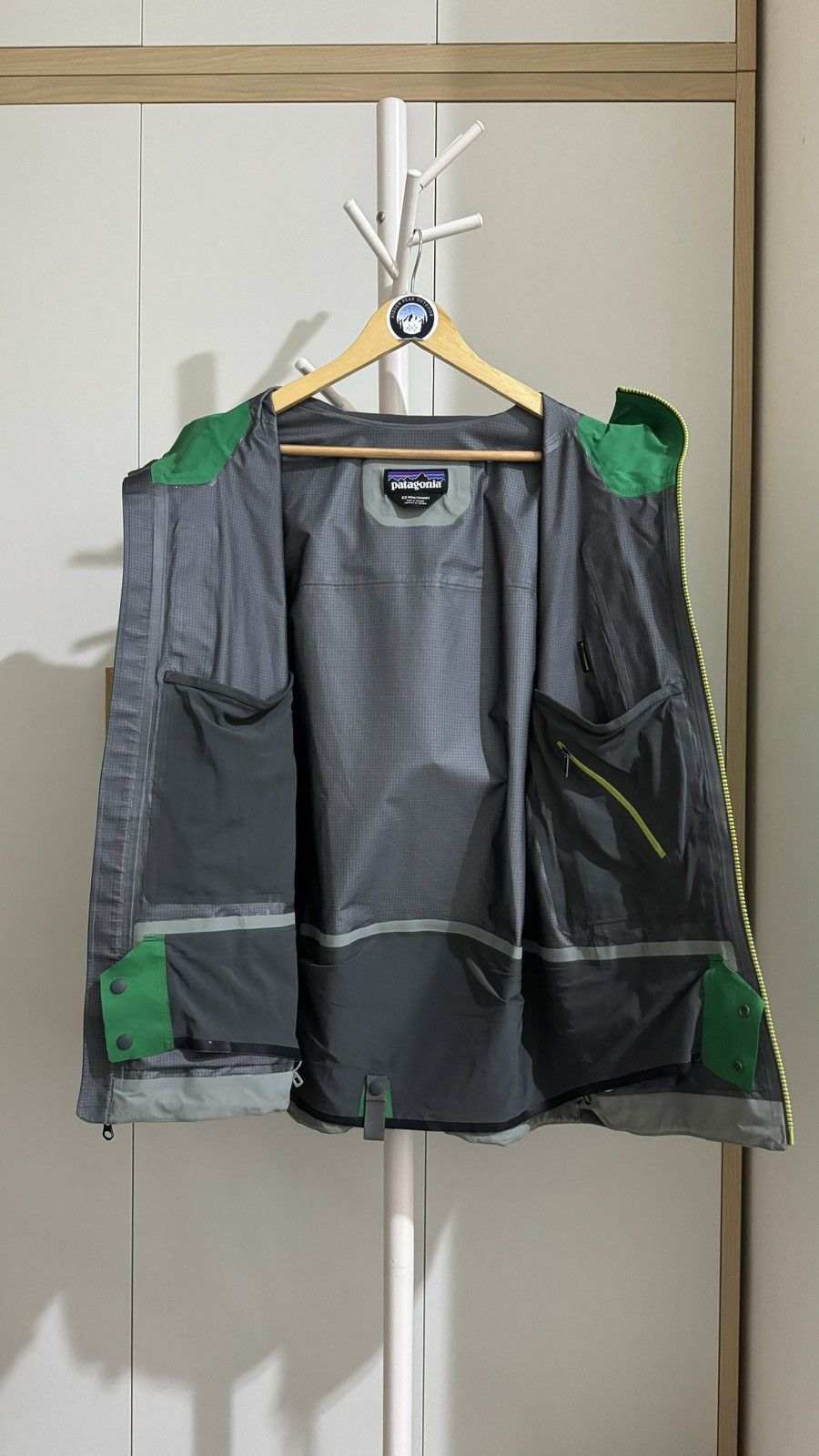 Patagonia Patagonia M’s PowSlayer Jacket Size US XS / EU 42 / 0 - 6 Thumbnail