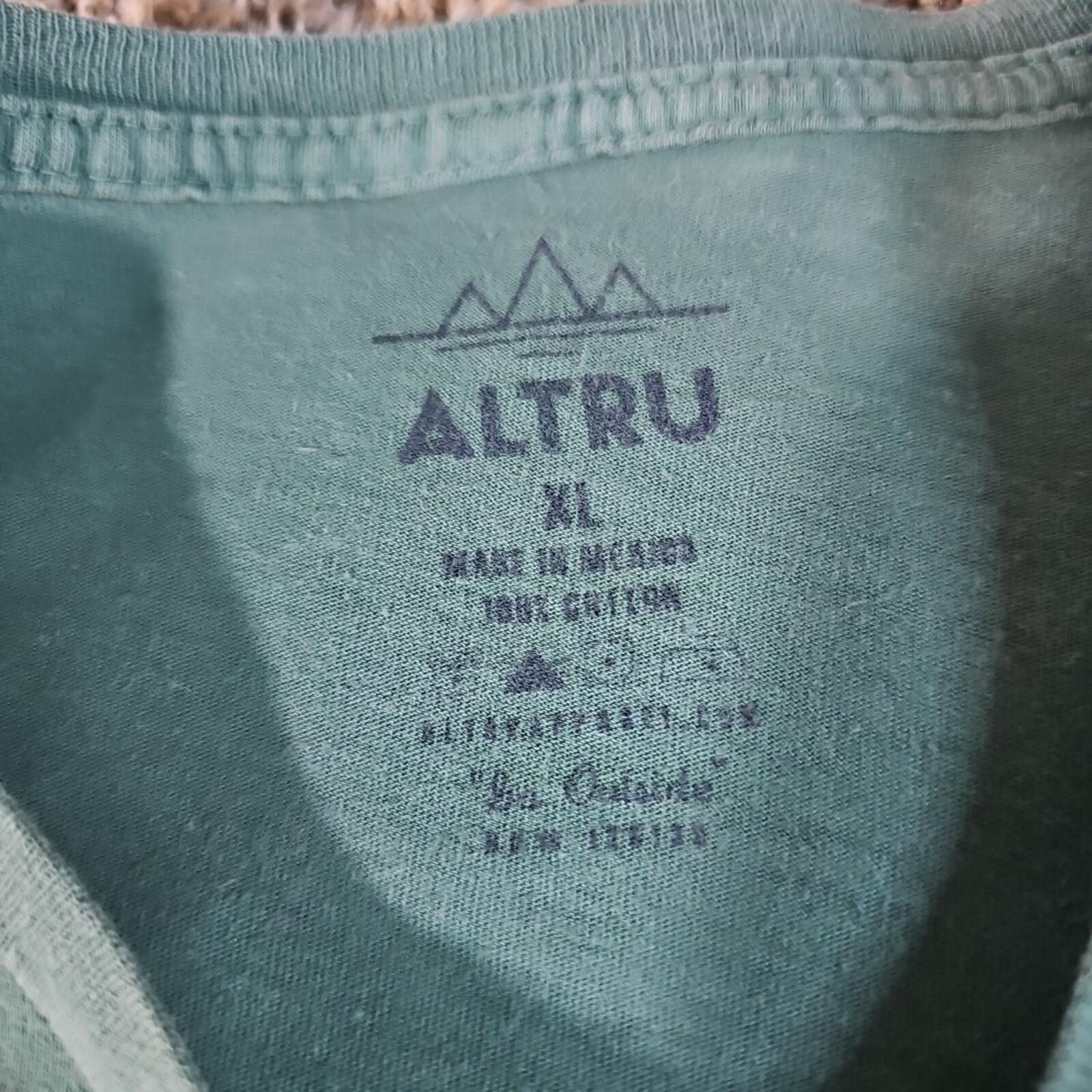 Altru Altru "Stay Wild" XL long Sleeve Shirt Size US XL / EU 56 / 4 - 3 Thumbnail