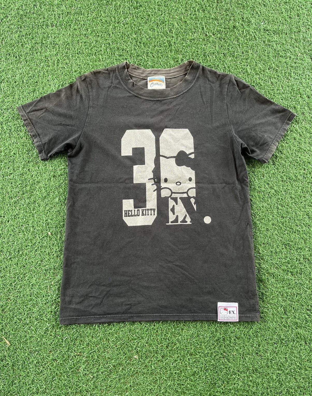 Japanese Brand × Vintage 30 years Of Hello Kitty Anniversary Nakayoku Project Tee Size US M / EU 48-50 / 2 - 2 Thumbnail