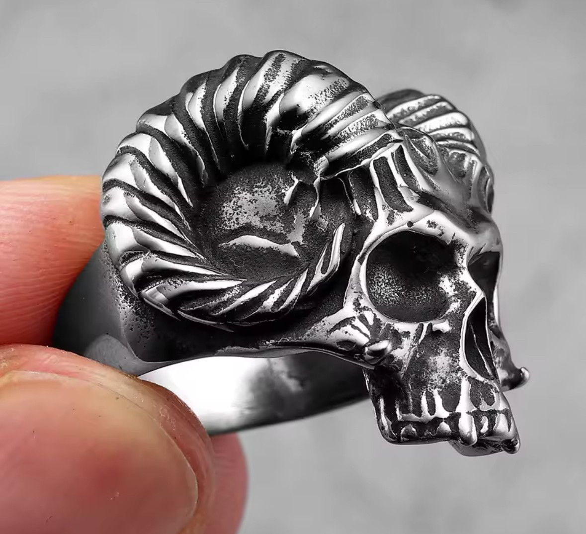 Japanese Brand Rare Retro Carved Skull 316L Stainless Steel Ring Size 13 Size ONE SIZE - 3 Thumbnail