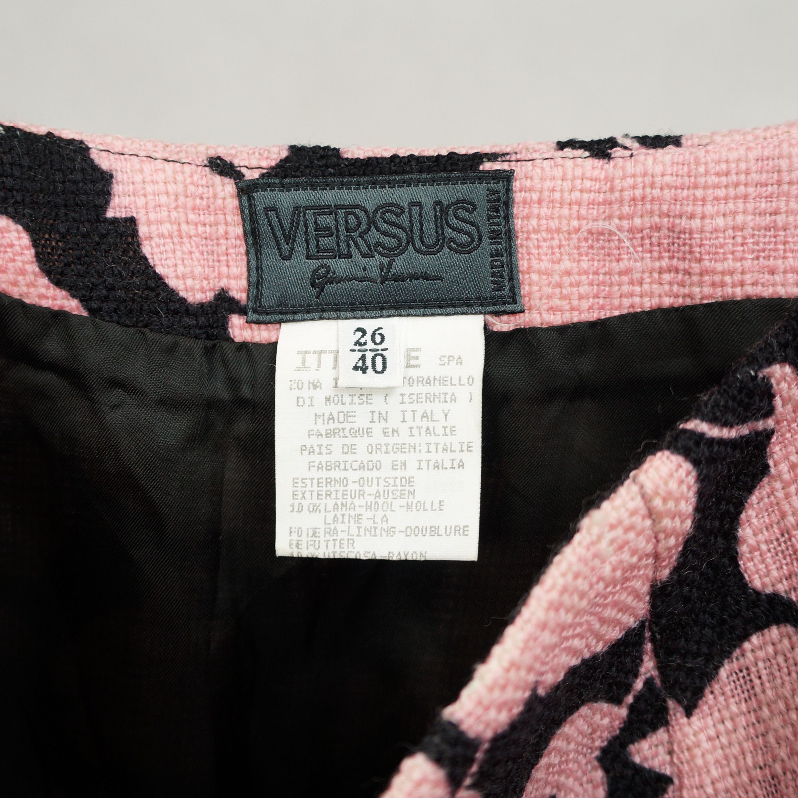 Versace × Versus Versace VERSUS Gianni Versace Pink Skirt Vintage 80s 90s Size 26/40 Size 26" / US 2 / IT 38 - 2 Thumbnail