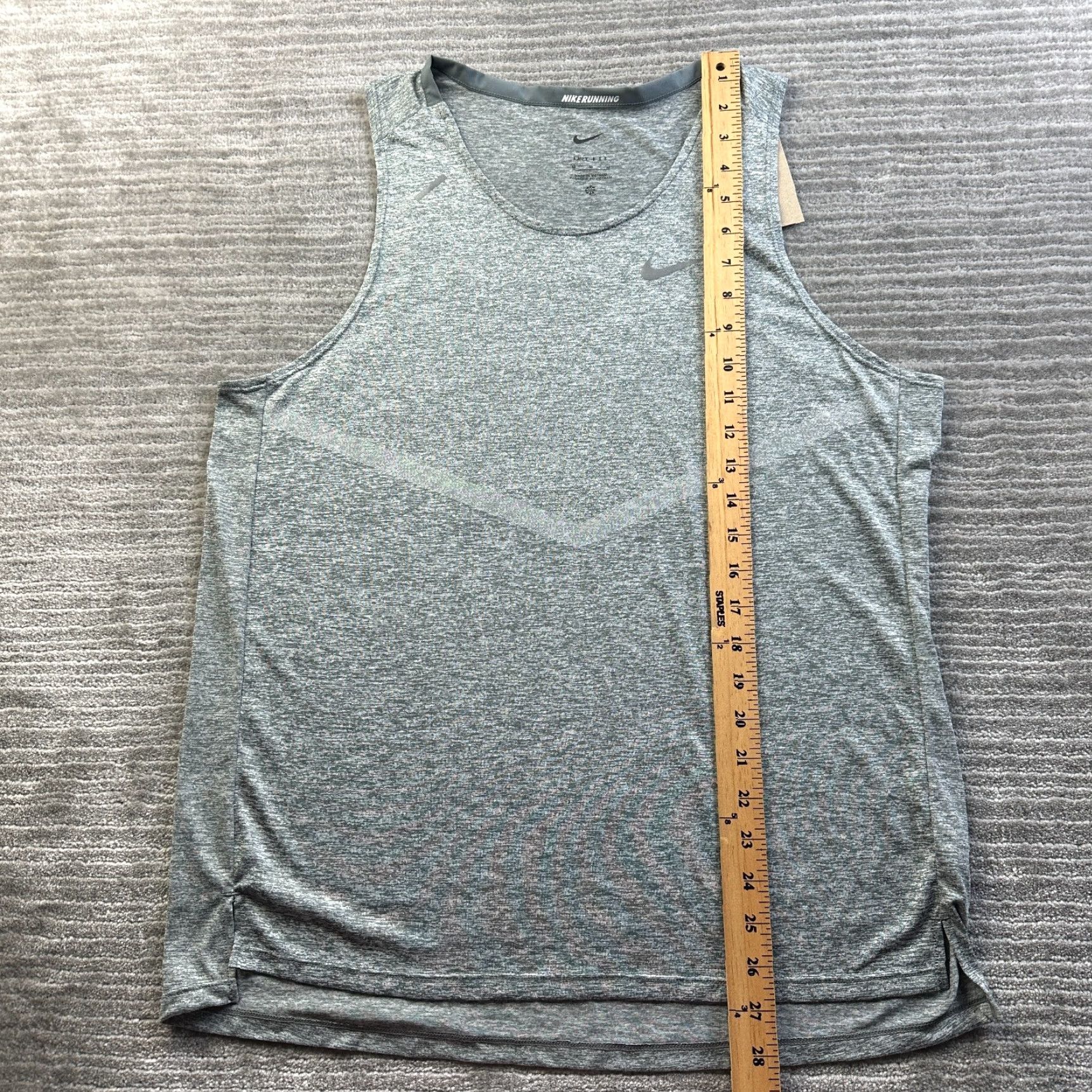 Nike Nike Dri-Fit Rise 365 Tank Top Shirt Mens Medium Gray Dri-Fit Gym Training Vintage? No. Size US M / EU 48-50 / 2 - 7 Thumbnail