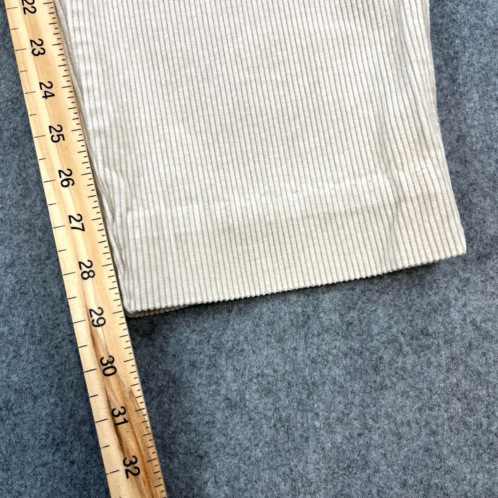 Moschino VINTAGE Moschino Jeans Corduroy Tapered 32 30 Cream Italy Made Mens Five-Pocket Design Cotton Size US 32 / EU 48 - 4 Thumbnail