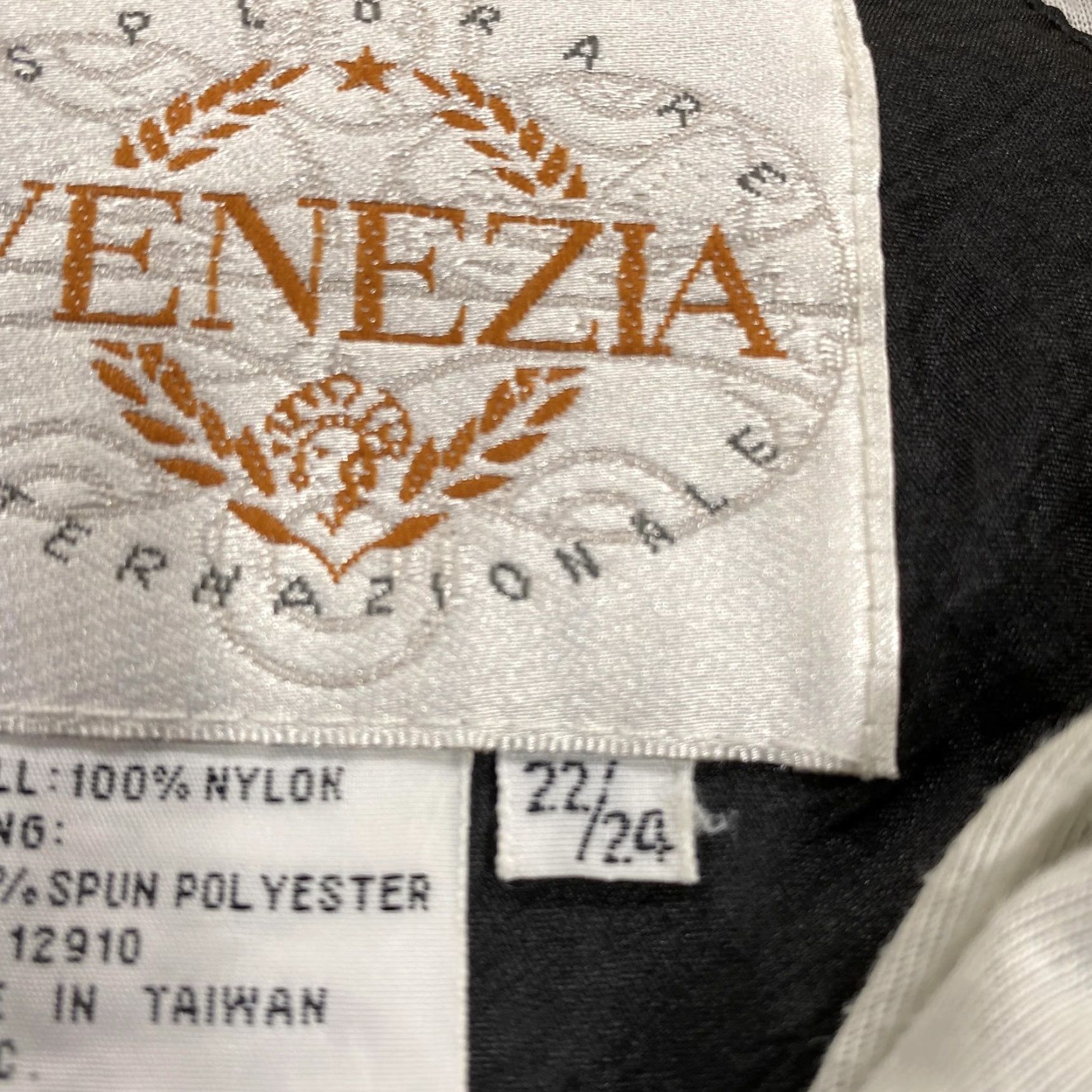 Vintage VINTAGE Venezia Jacket Womens 22/24 Black Nylon Windbreaker Lined Elastic Waist Full Zip Collared Pockets Size 3XL / US 20-22 - 3 Thumbnail