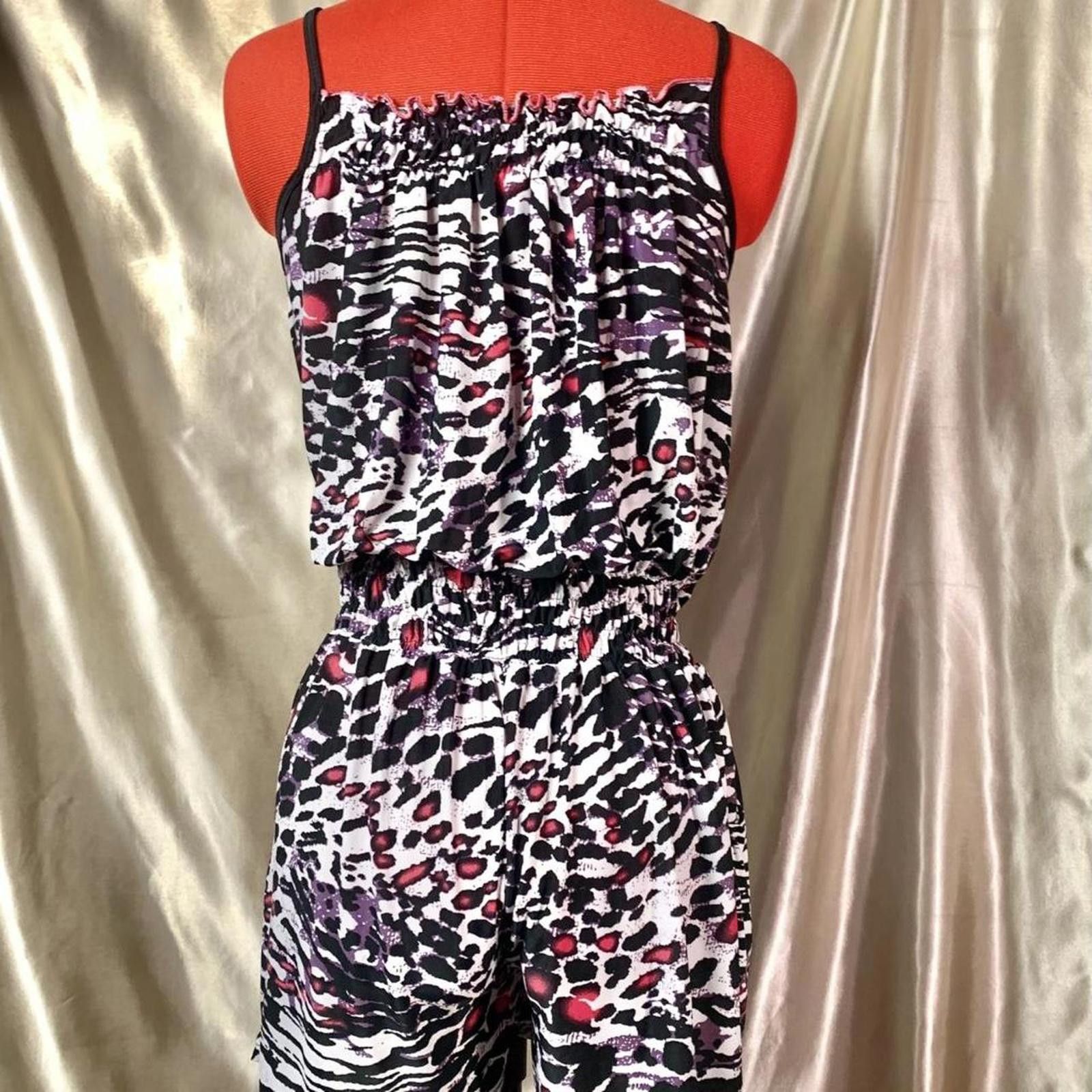 Other Lisa frank-core y2k animal print romper with ruffled hem. Size 30" / US 8 / IT 44 - 2 Thumbnail