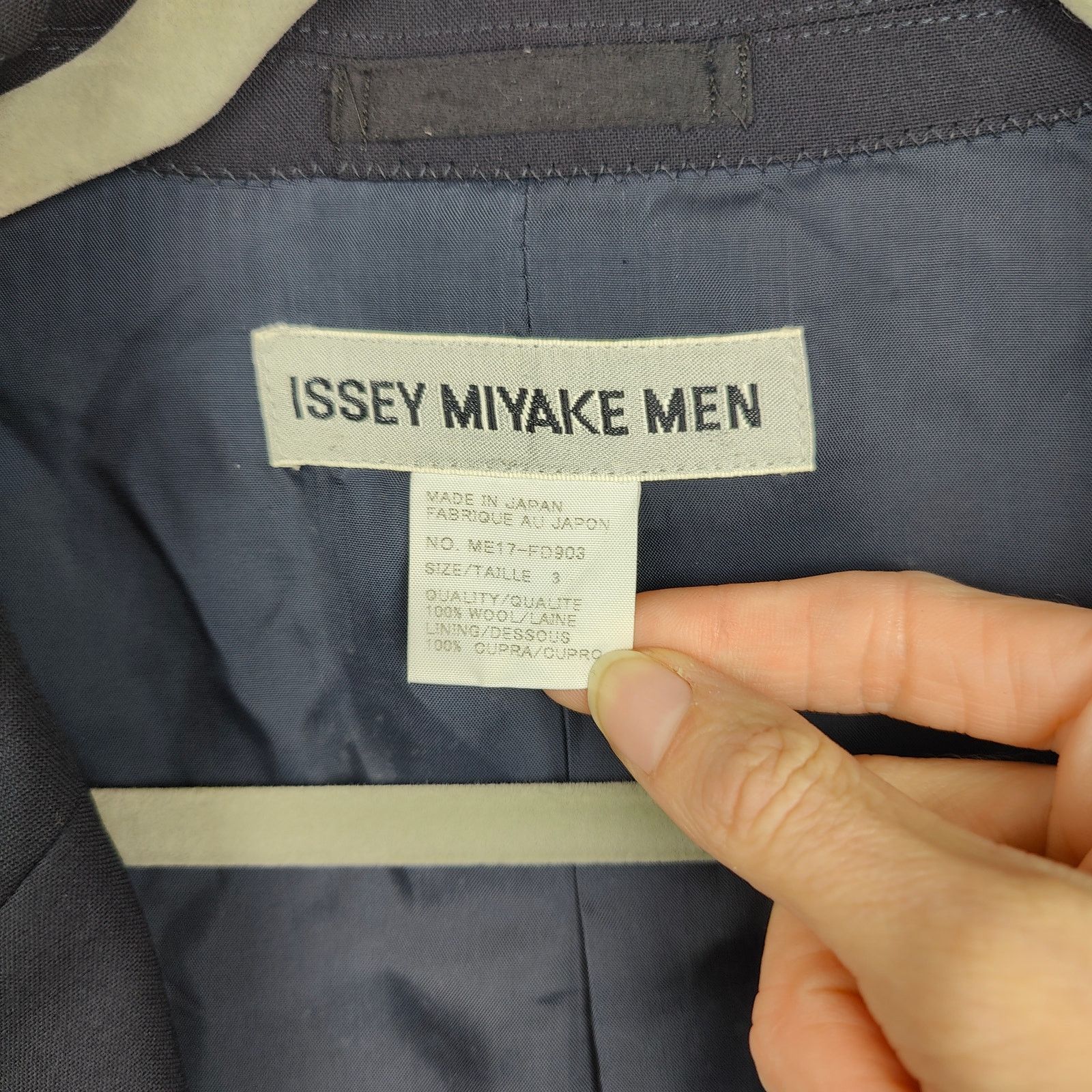 Issey Miyake Vintage Issey Miyake Men Blazer Large 3 Navy Blue 100% Wool Size US L / EU 52-54 / 3 - 8 Thumbnail