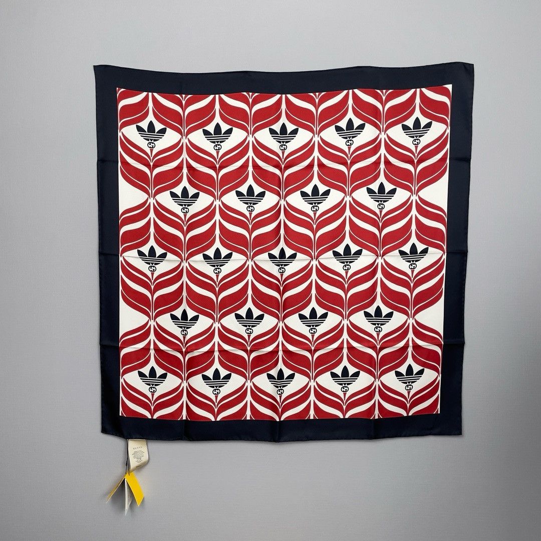 Gucci x adidas silk scarf New