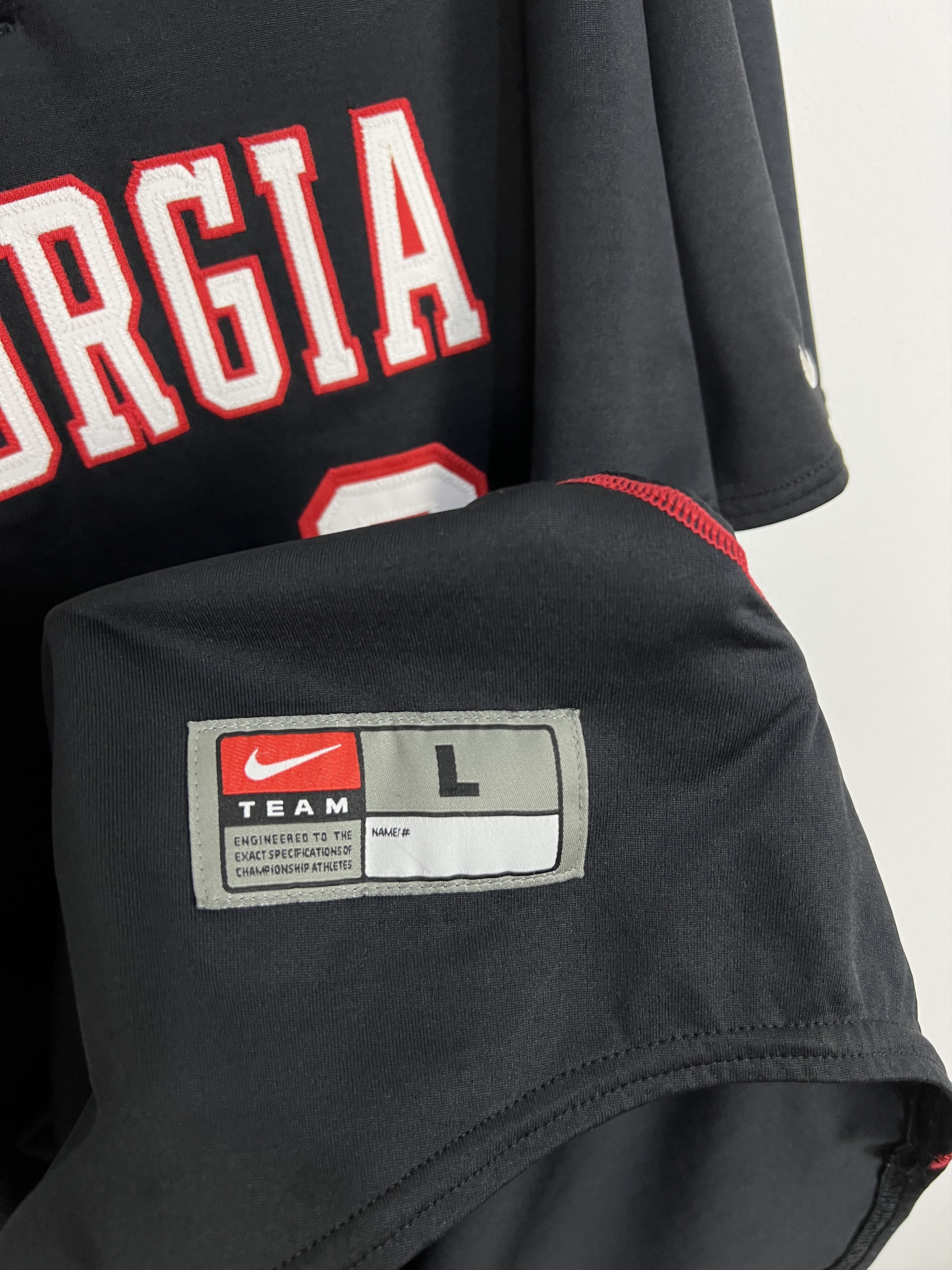 Nike Rare Georgia Bulldogs Anthony Edwards 5 Basketball Jersey Size US L / EU 52-54 / 3 - 4 Thumbnail